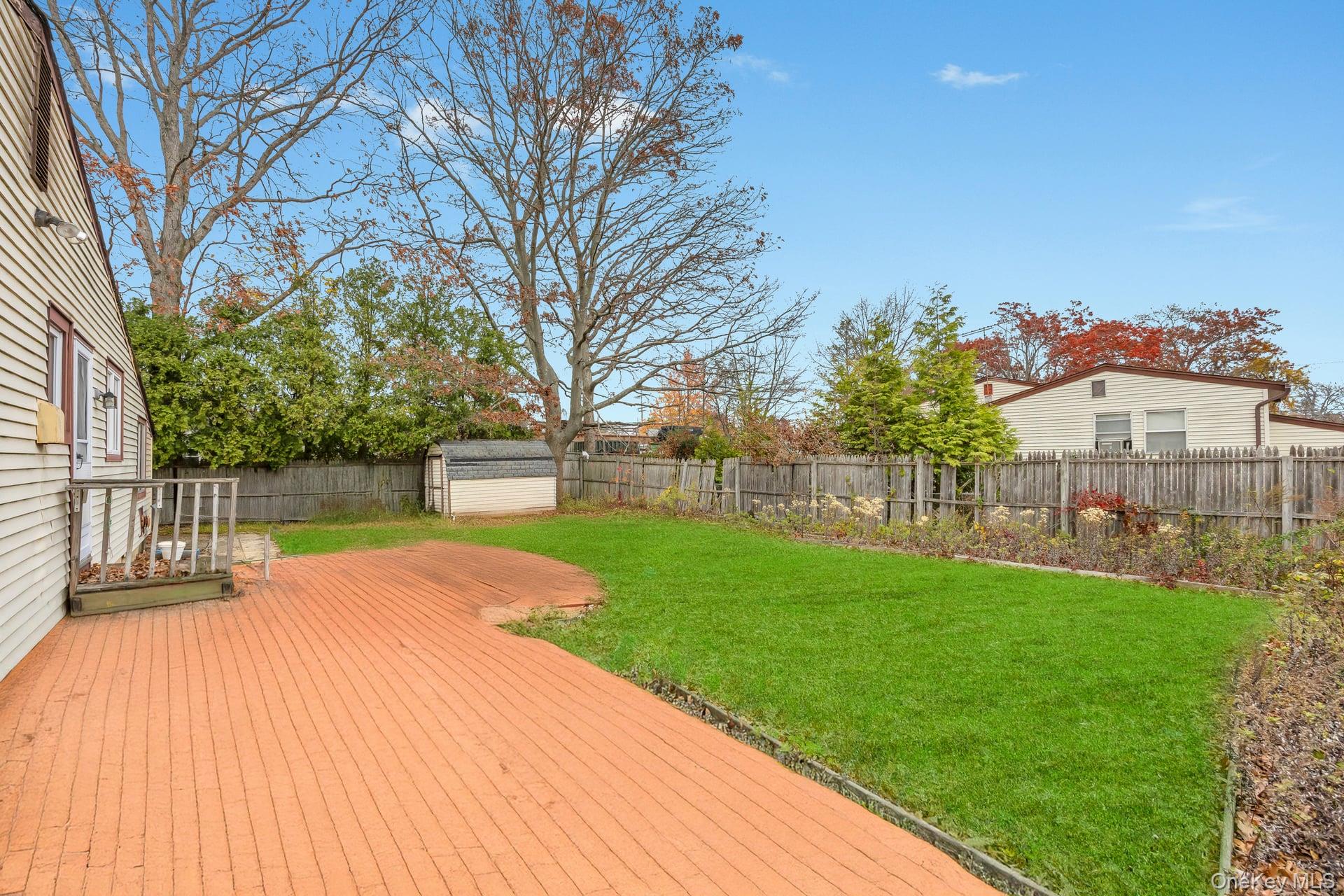 #10 photo, 13 W 15th Street, Deer Park , NY 11729