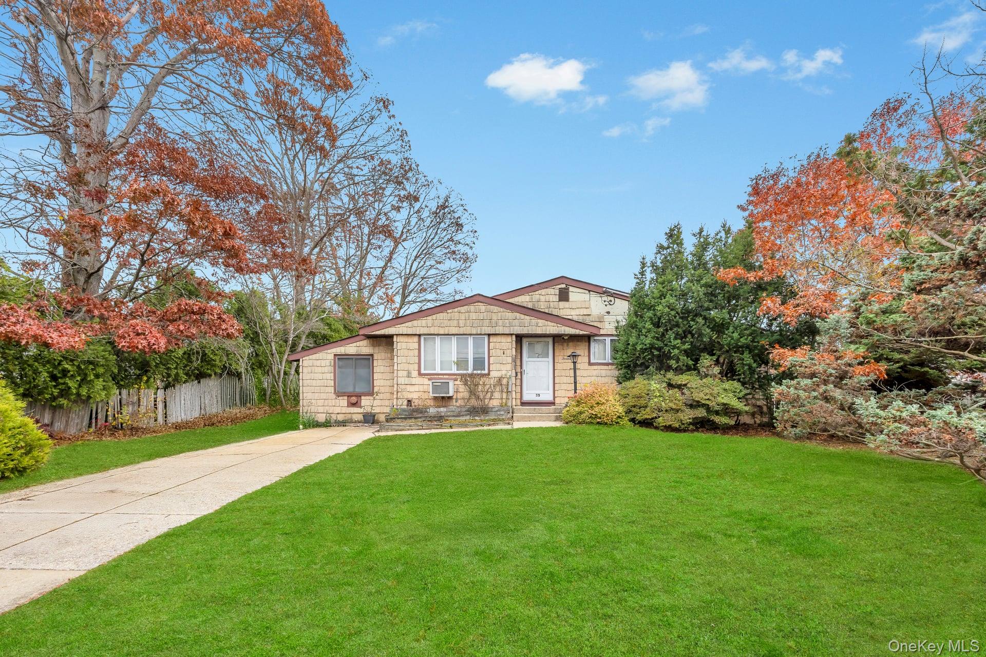 #4 photo, 13 W 15th Street, Deer Park , NY 11729