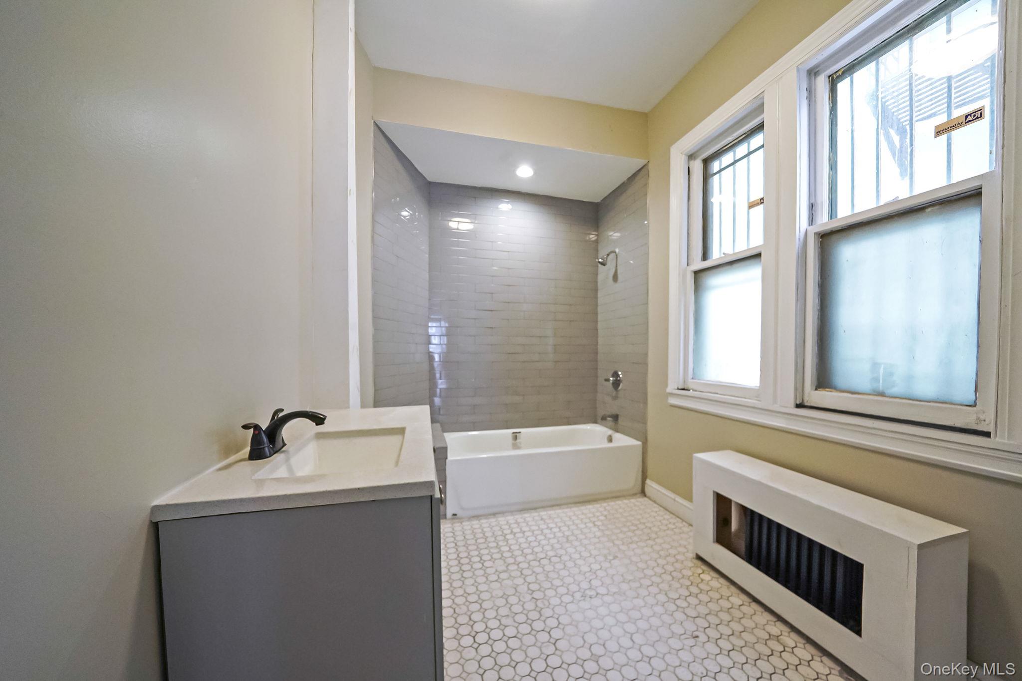 #16 photo, 155 Hawthorne Avenue, Yonkers , NY 10701