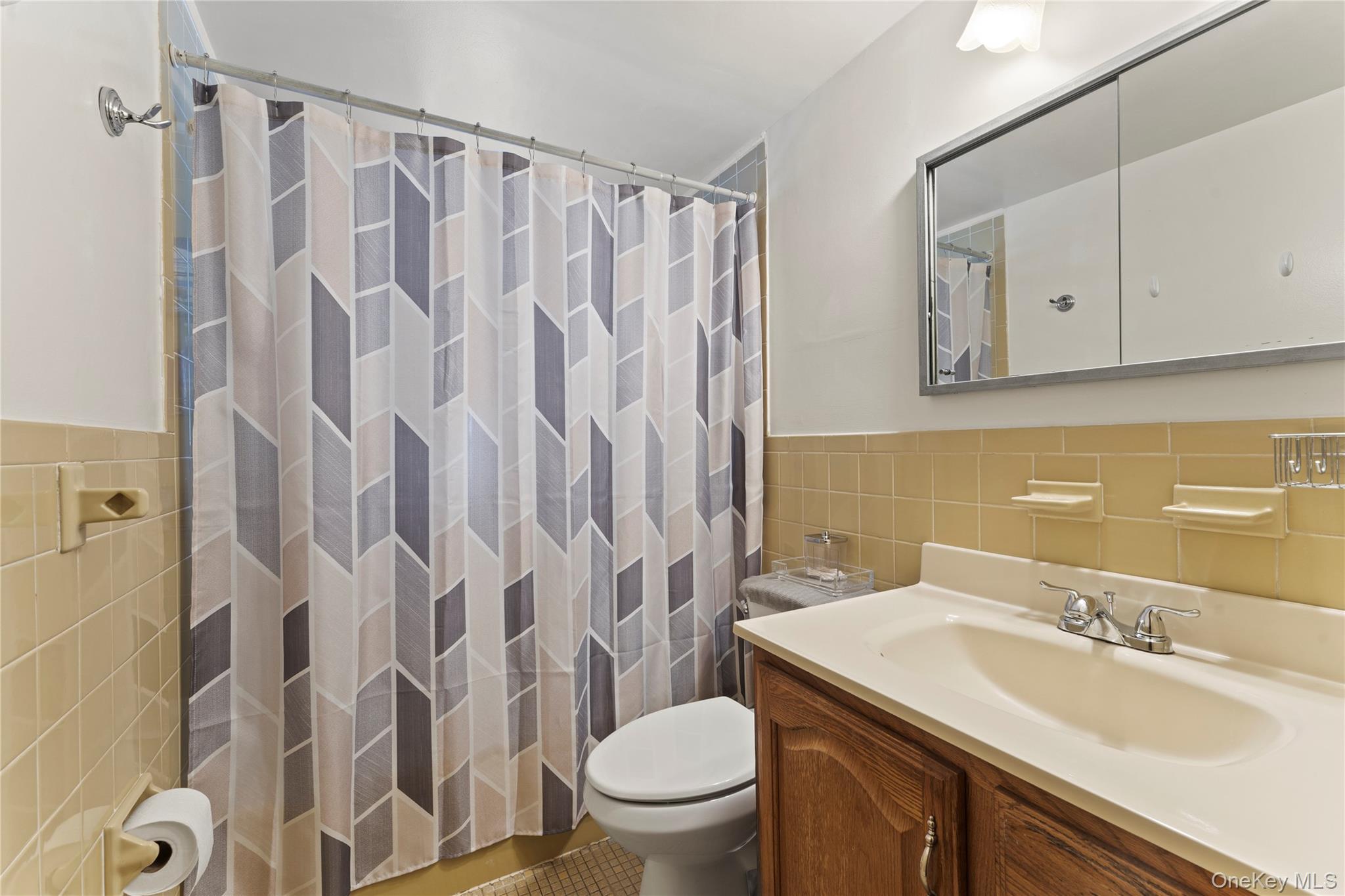 #17 photo, 32 Madison Avenue, Franklin Square , NY 11010