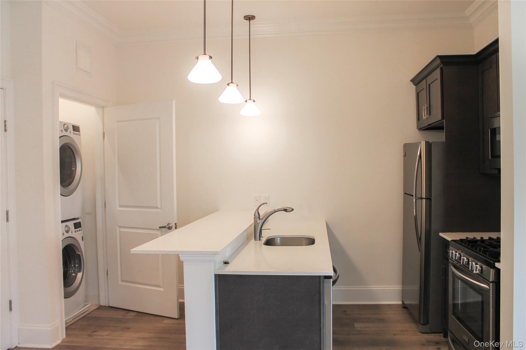 #4 photo, 226 New York Avenue, Huntington , NY 11743