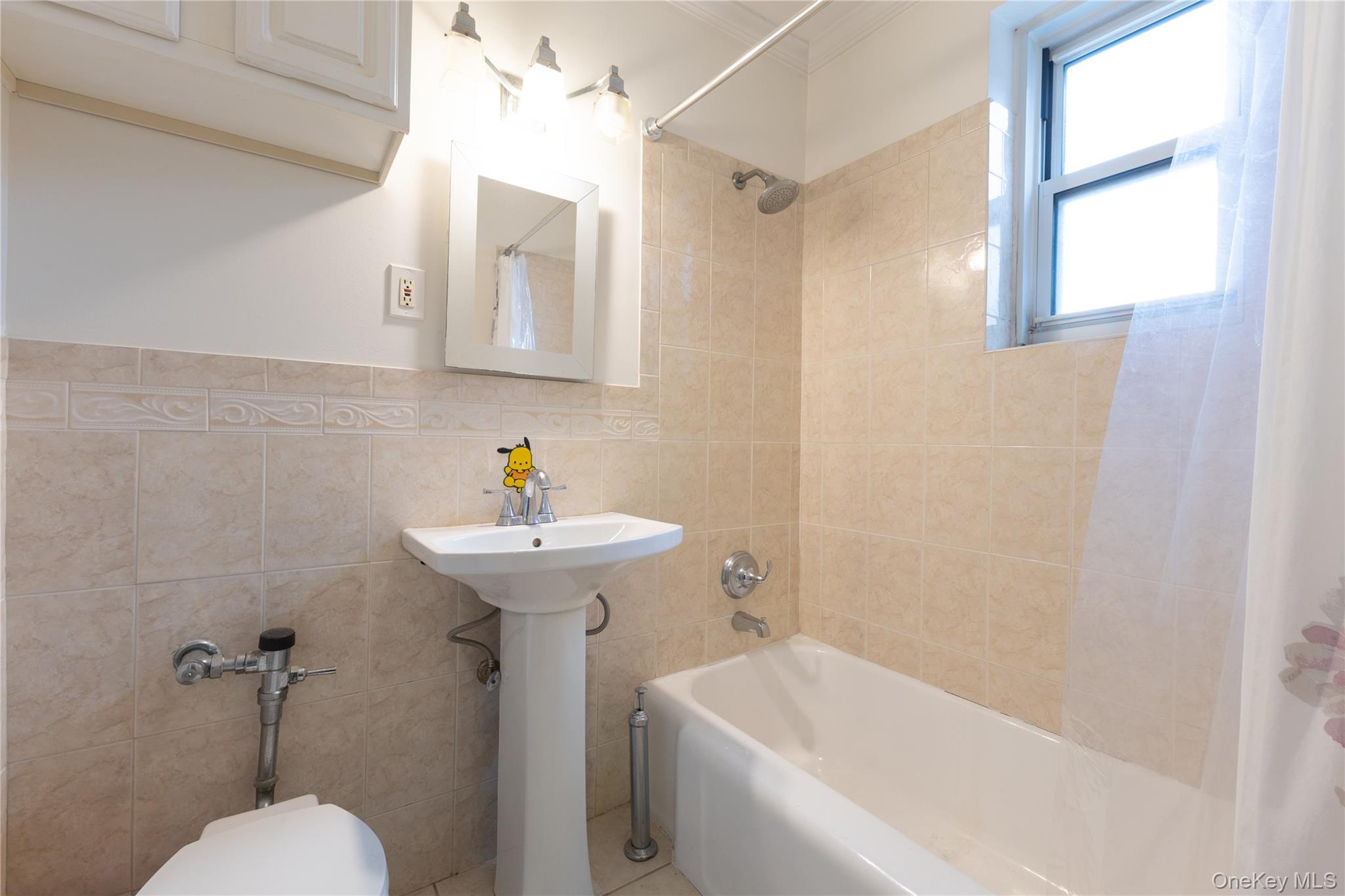 #19 photo, 64-11 99th Street, Rego Park , NY 11374