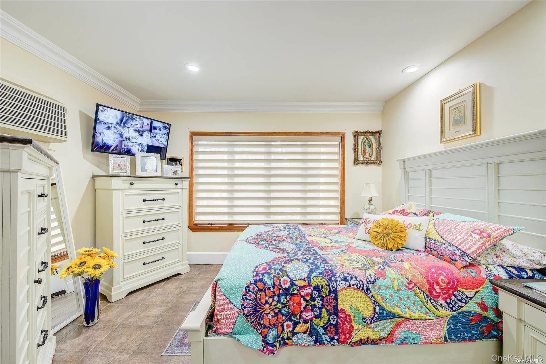 #17 photo, 43-33 163rd Street, Flushing , NY 11358