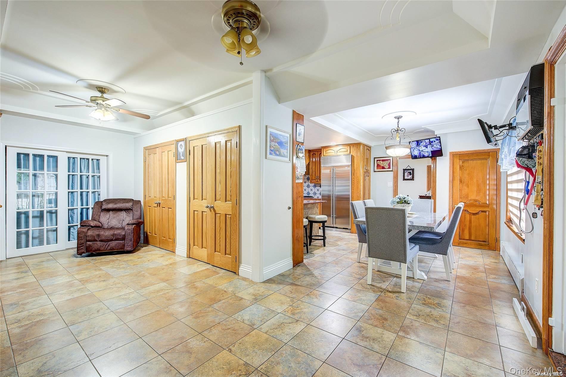 #9 photo, 43-33 163rd Street, Flushing , NY 11358