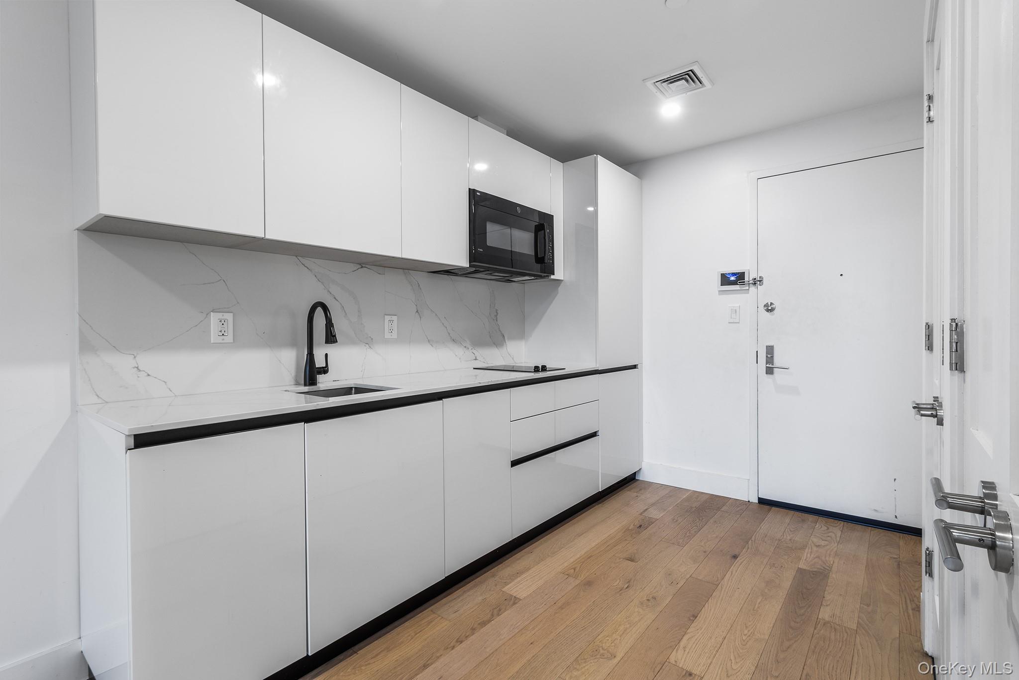 #6 photo, 1901 Ocean Avenue, Brooklyn , NY 11230