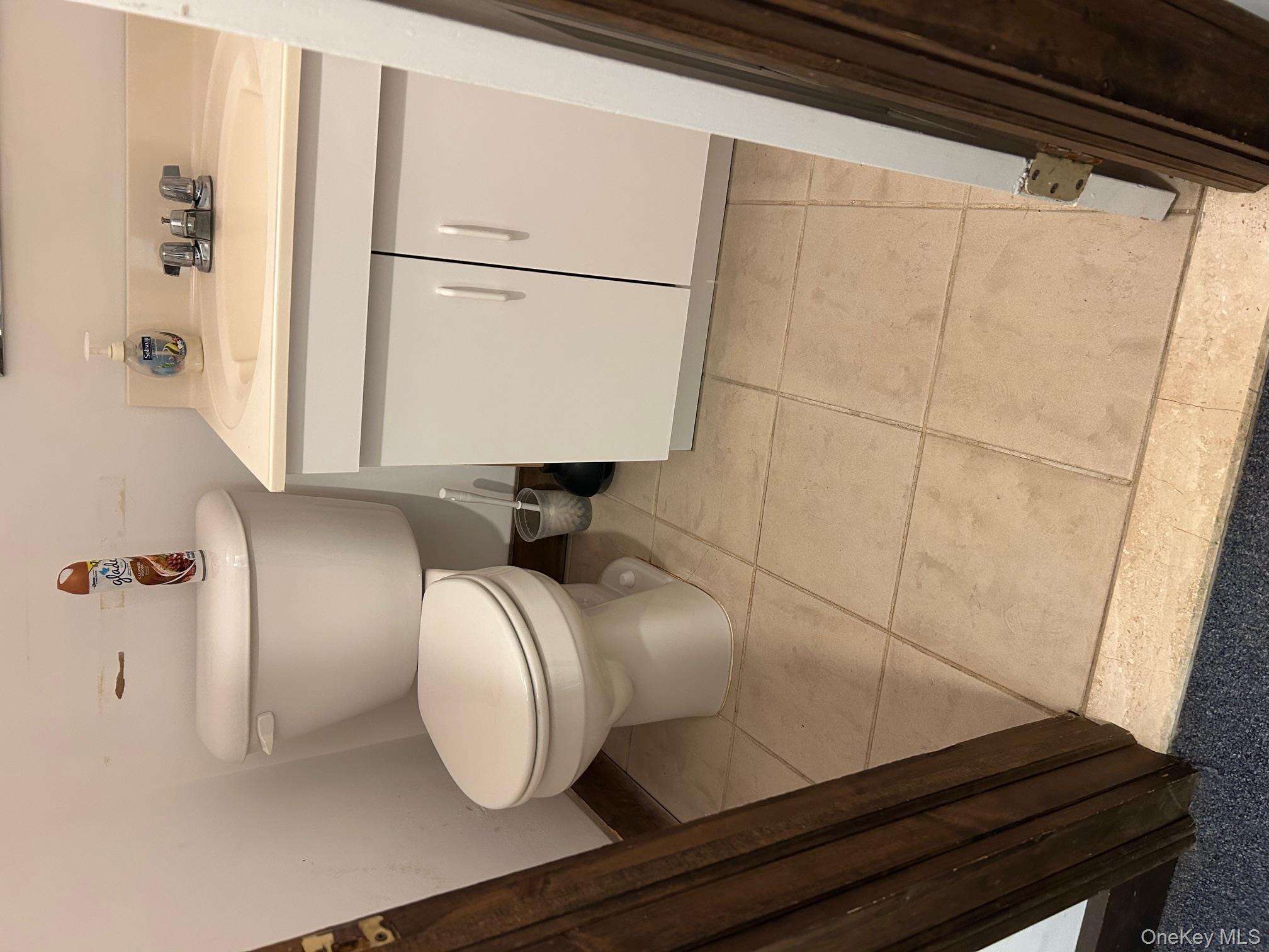 #8 photo, 423 First Avenue, Greenport , NY 11944