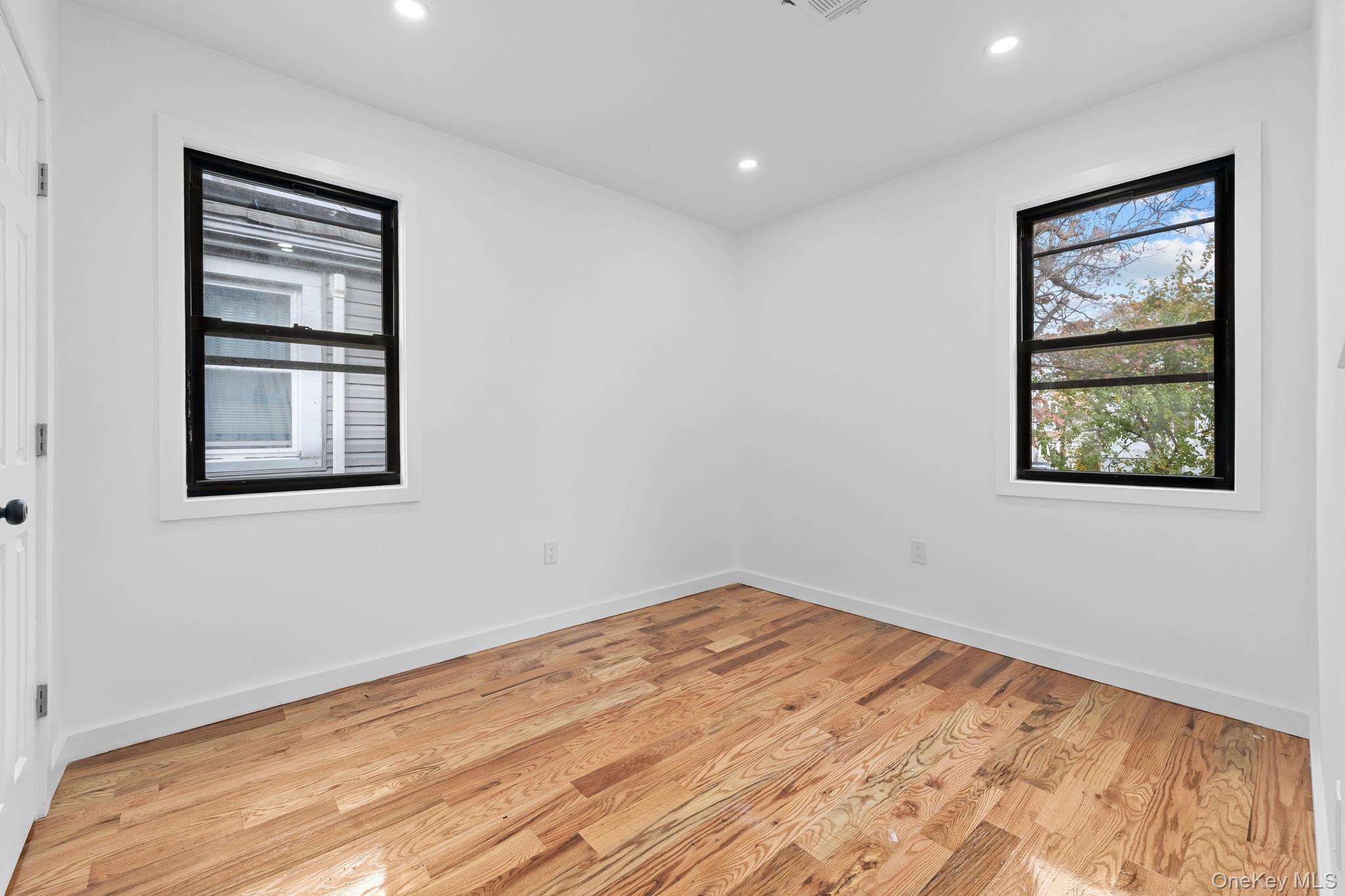 #11 photo, 11519 147th Street, Jamaica , NY 11436