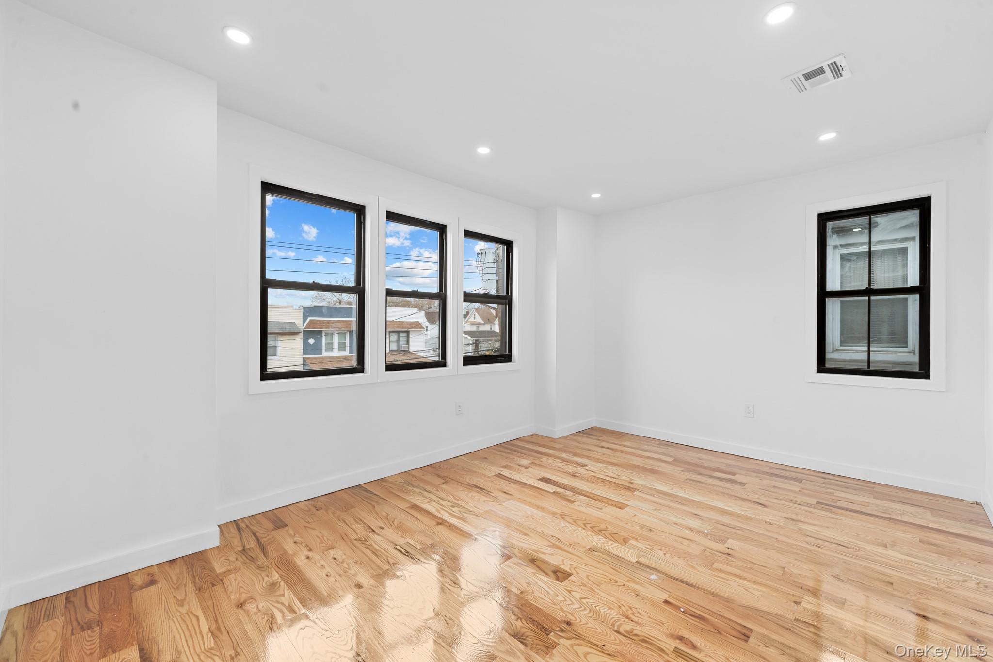 #9 photo, 11519 147th Street, Jamaica , NY 11436