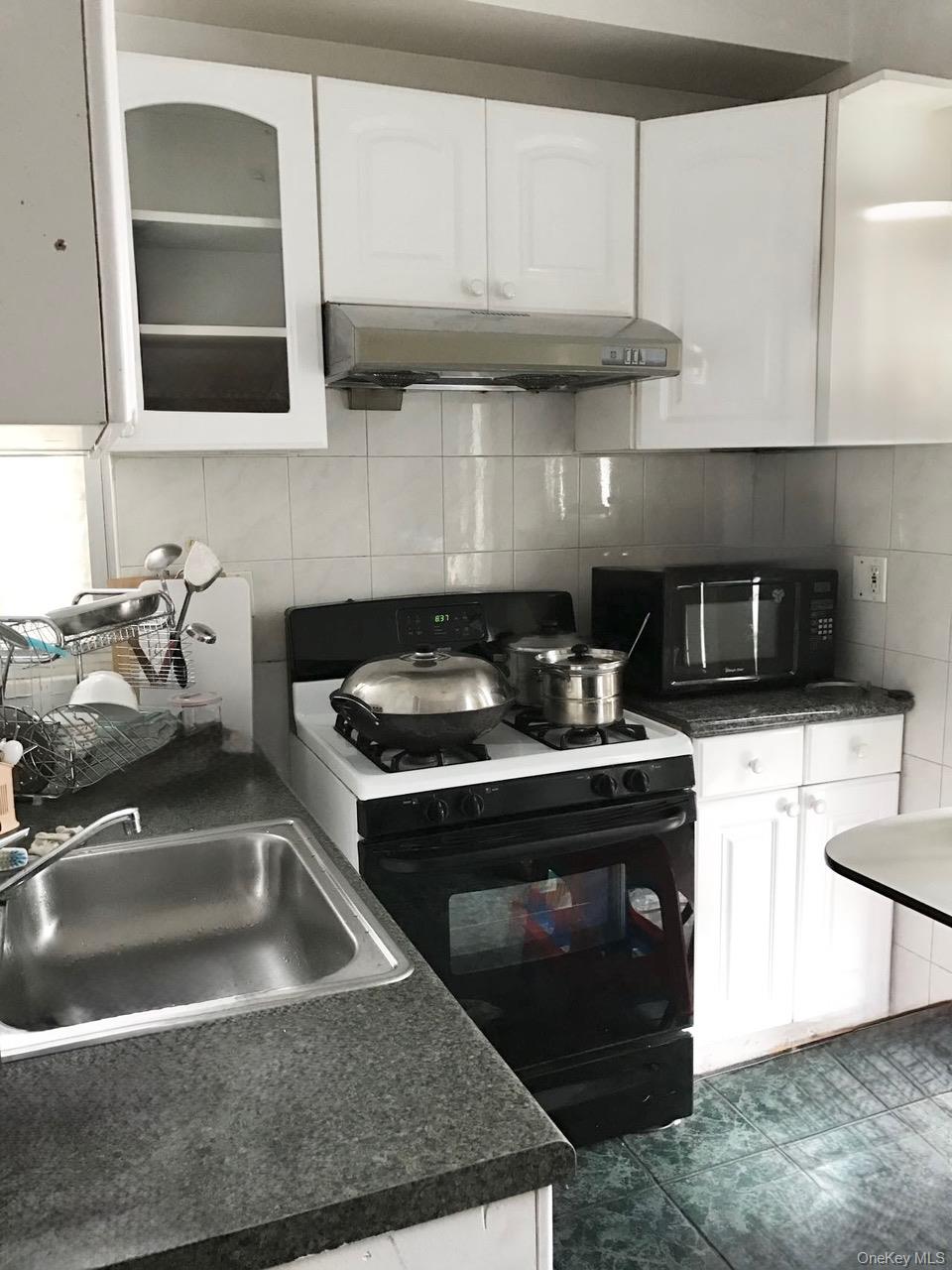 #3 photo, 98-08 Alstyne Avenue, Corona , NY 11368