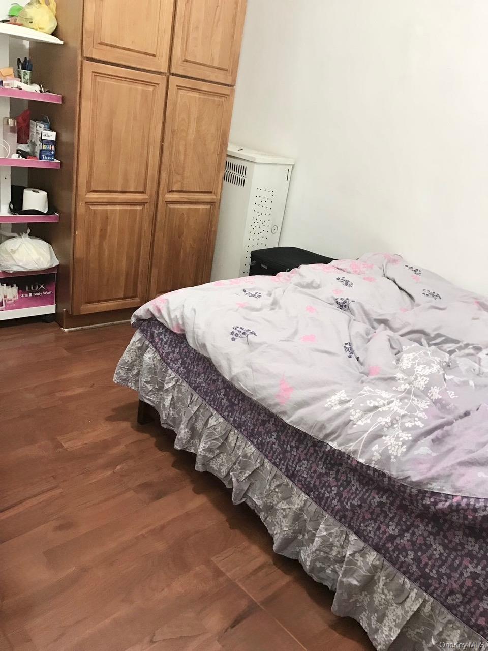 #5 photo, 98-08 Alstyne Avenue, Corona , NY 11368