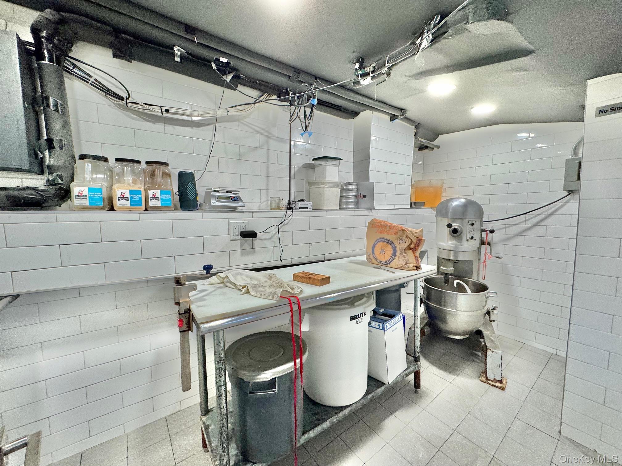 #11 photo, 330 Halsey Street, Brooklyn , NY 11216