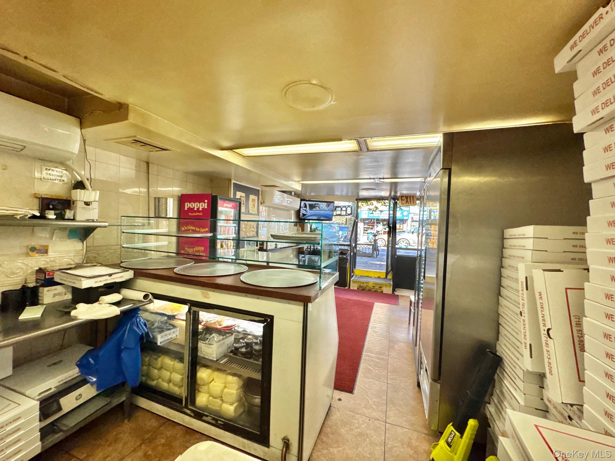 #5 photo, 330 Halsey Street, Brooklyn , NY 11216