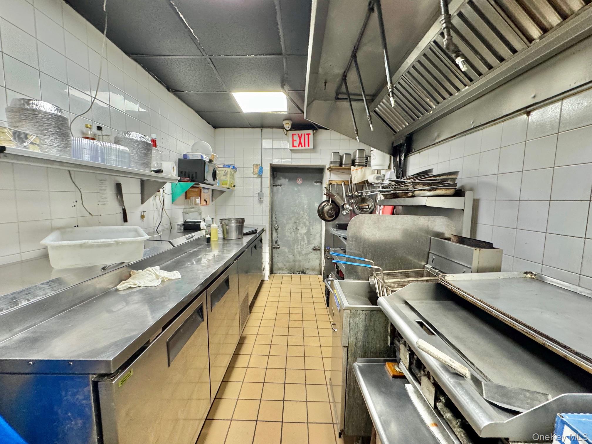 #9 photo, 330 Halsey Street, Brooklyn , NY 11216