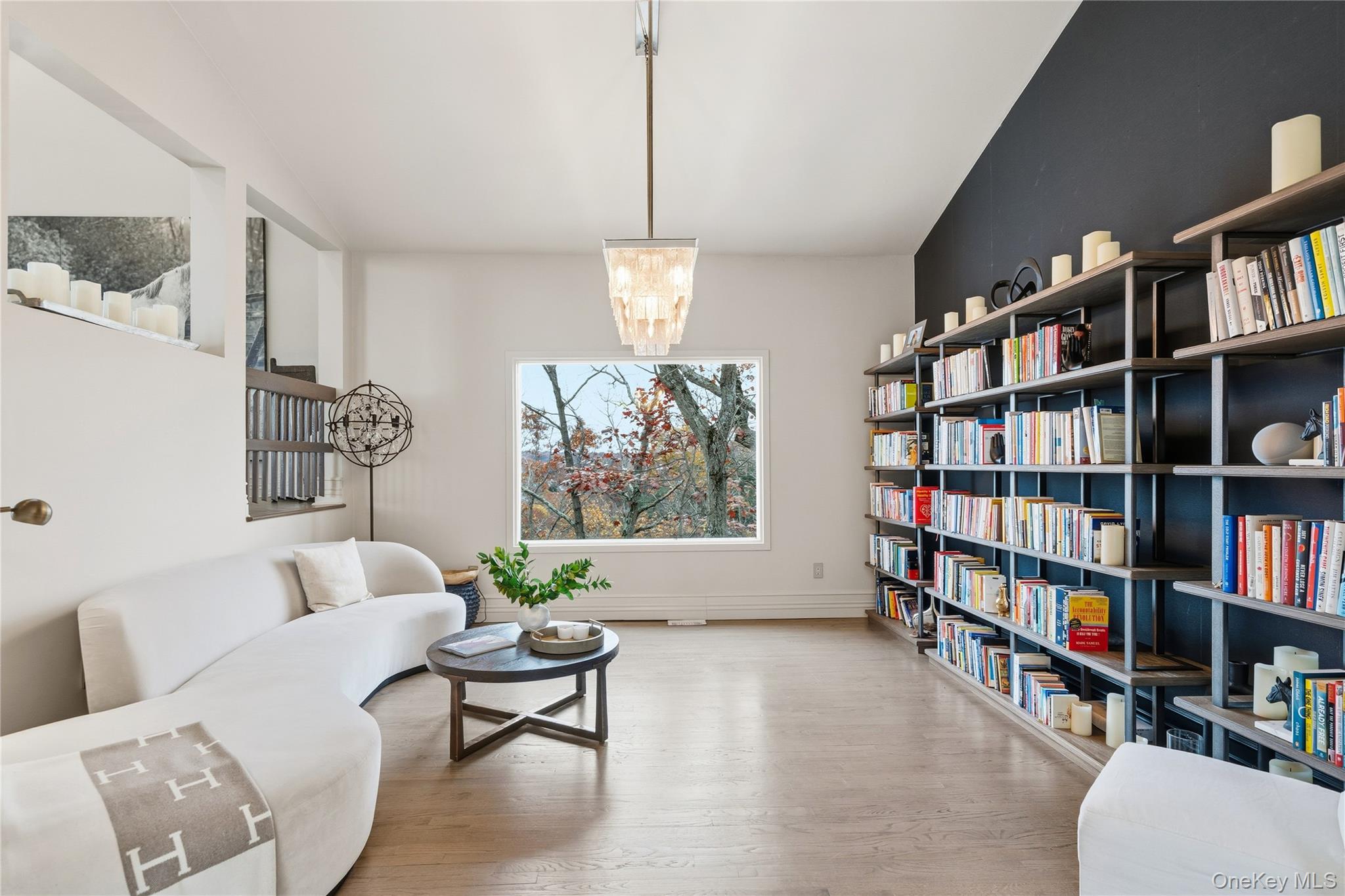 #19 photo, 40 W View Drive, Upper Brookville , NY 11771