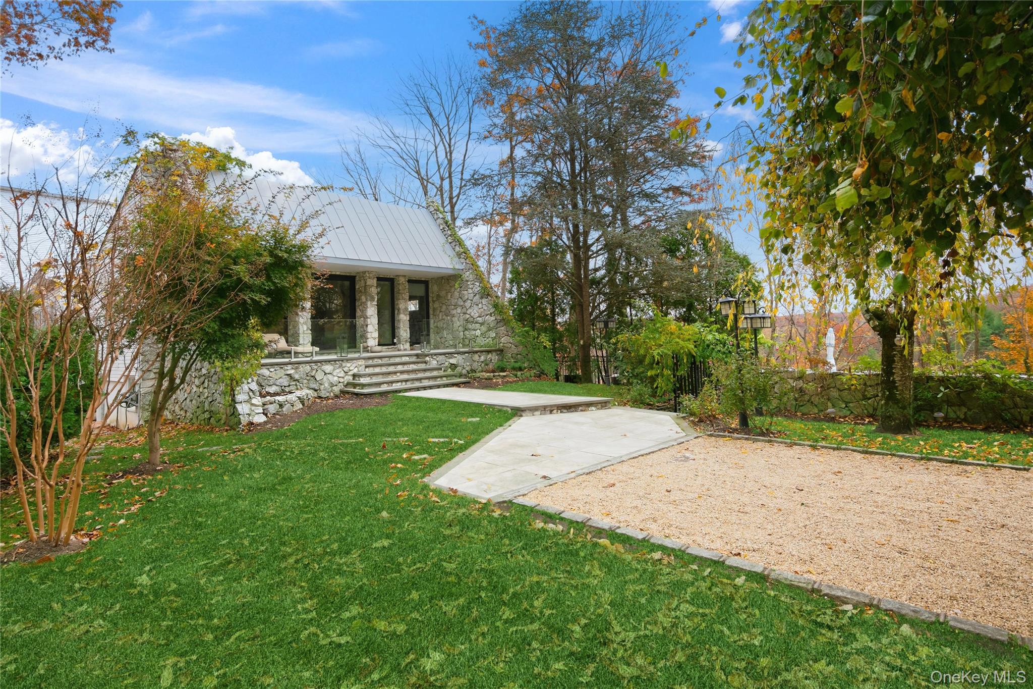 #2 photo, 40 W View Drive, Upper Brookville , NY 11771