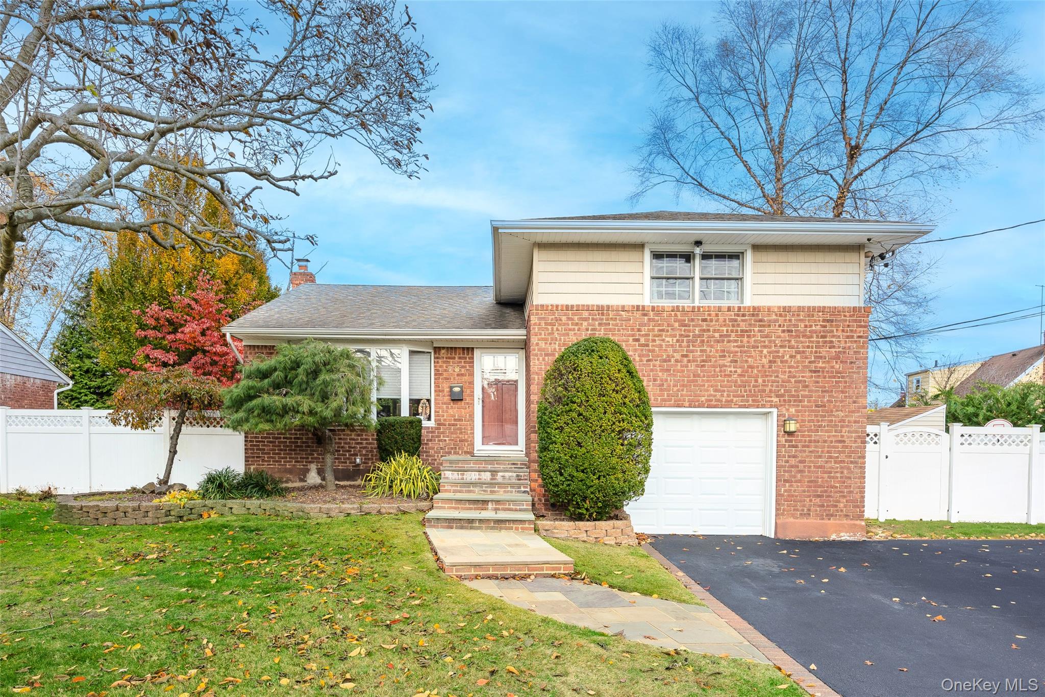 #1 photo, 78 Scott Street, Нассау ‖ Massapequa Park , NY 11762