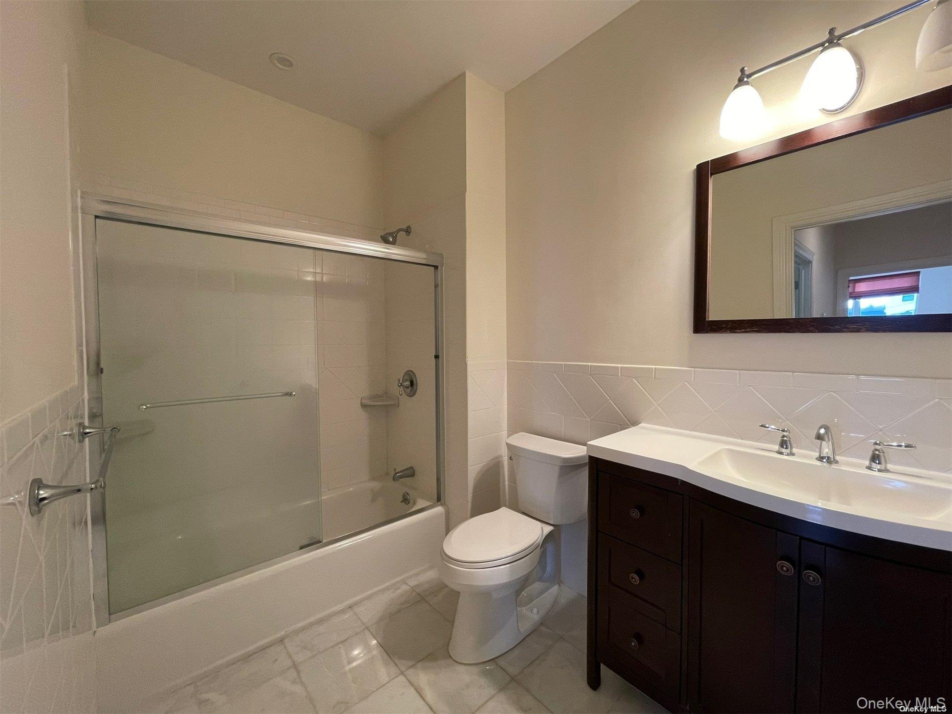 #16 photo, 417 New York Avenue, Huntington , NY 11743