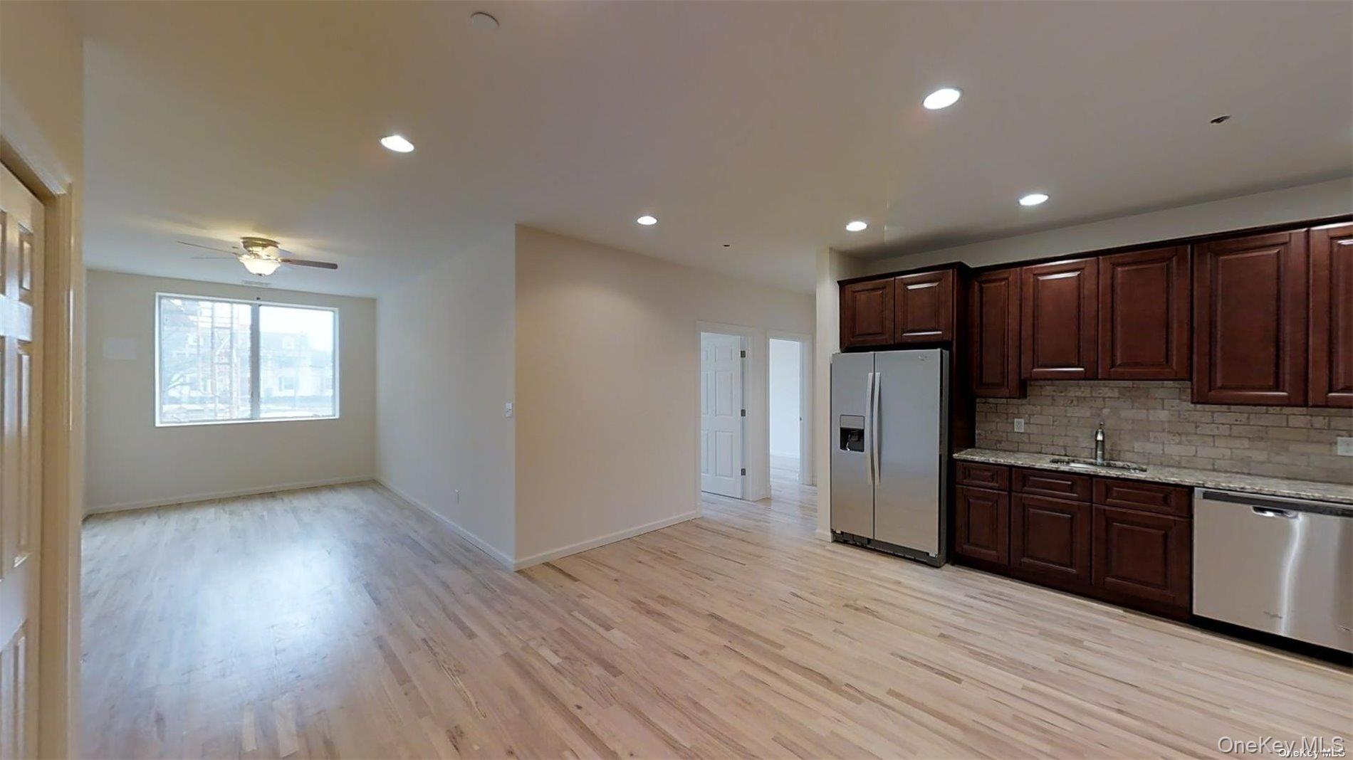 #7 photo, 417 New York Avenue, Huntington , NY 11743