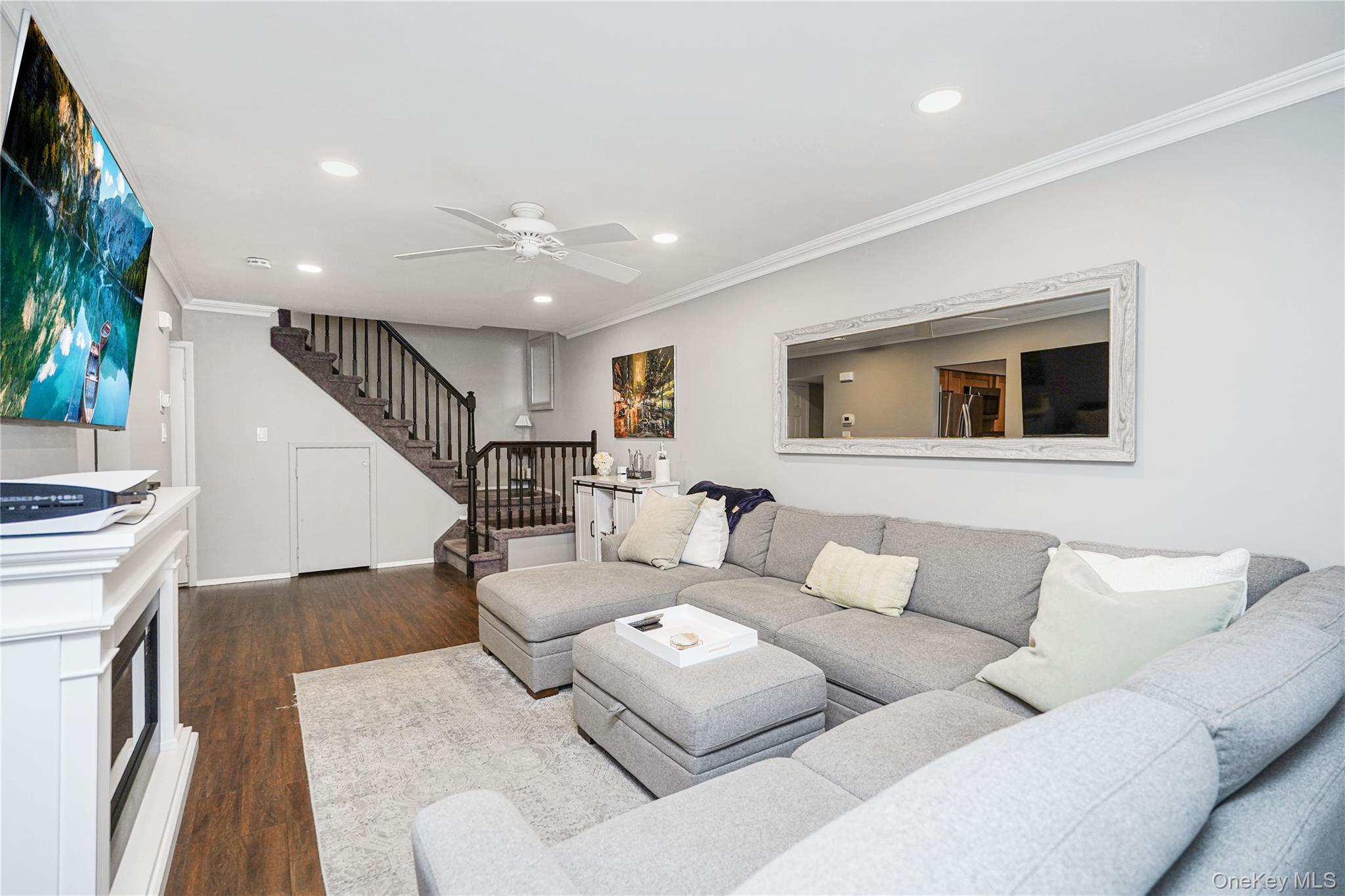 #12 photo, 68 Gina Court, Staten Island , NY 10314