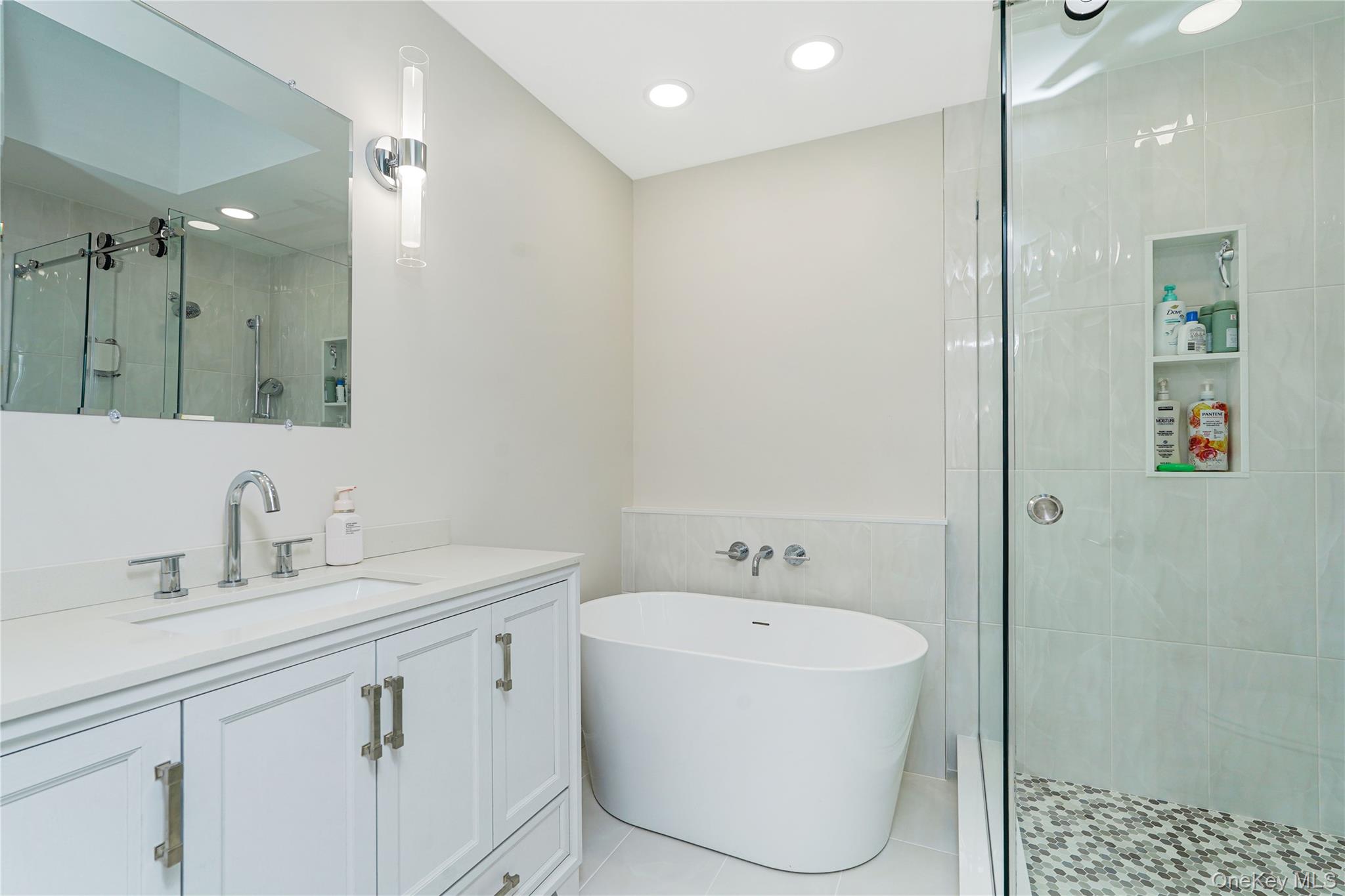 #20 photo, 68 Gina Court, Staten Island , NY 10314