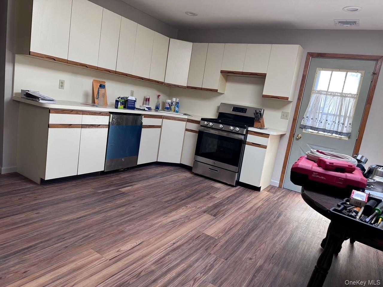 #2 photo, 124 Foster Road, Lake Ronkonkoma , NY 11779