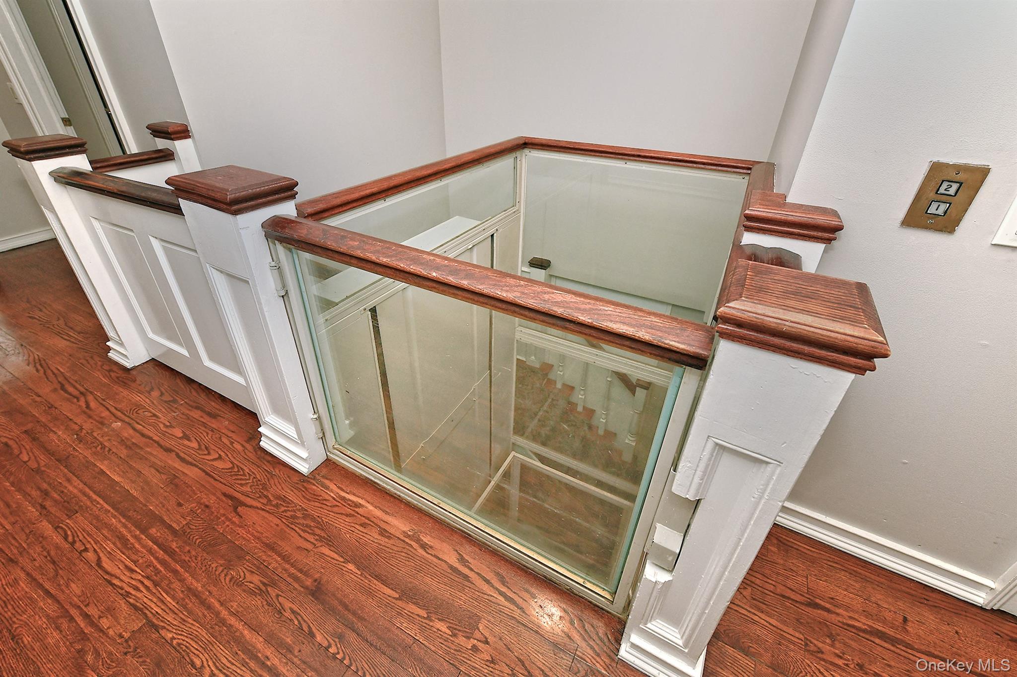 #15 photo, 3 Pewter Place, Dix Hills , NY 11746