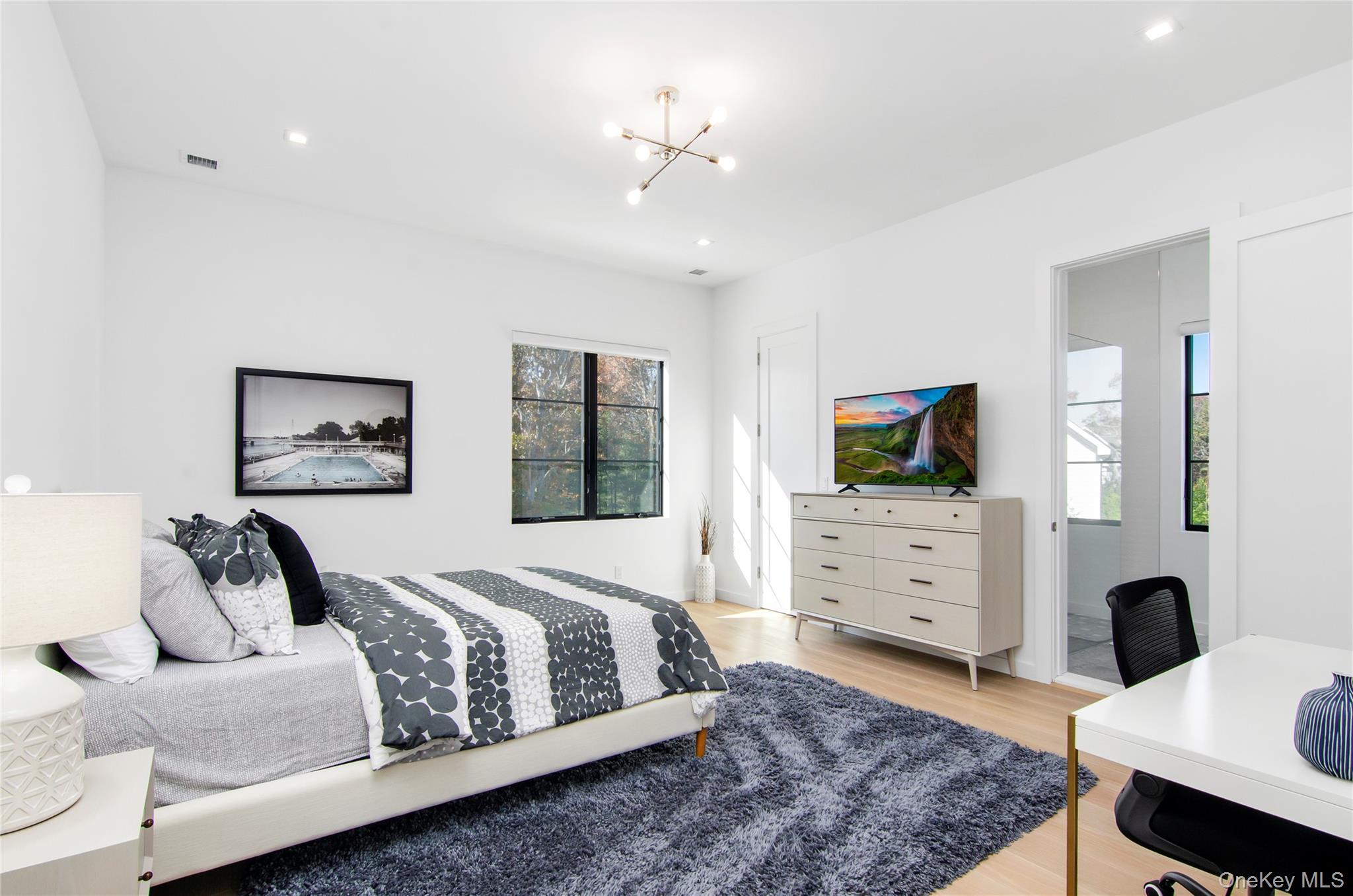 #13 photo, 4 Piperwoods Lane, Quogue , NY 11959