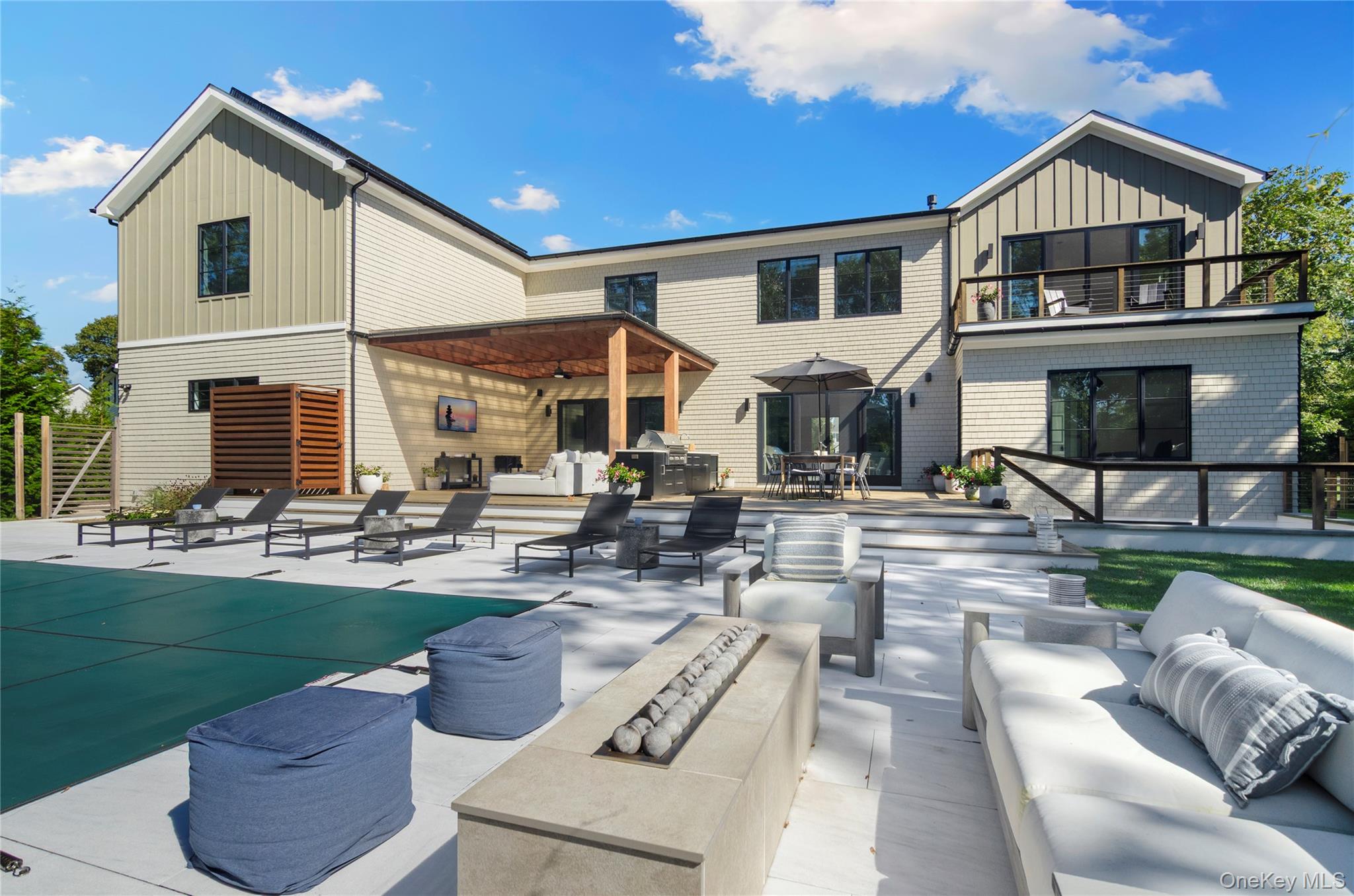 #4 photo, 4 Piperwoods Lane, Quogue , NY 11959