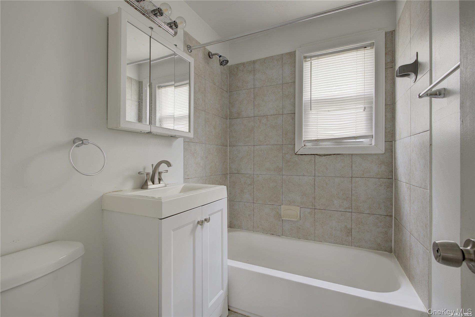 #10 photo, 52 Maryland Avenue, Long Beach , NY 11561