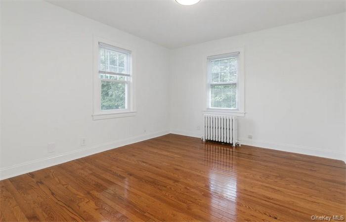 #10 photo, 11 Floyd Place, Great Neck , NY 11024