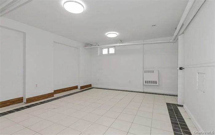 #15 photo, 11 Floyd Place, Great Neck , NY 11024