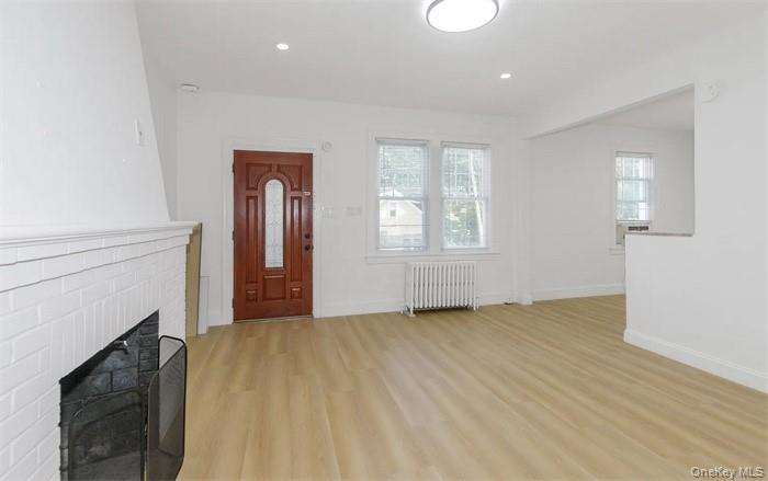 #5 photo, 11 Floyd Place, Great Neck , NY 11024