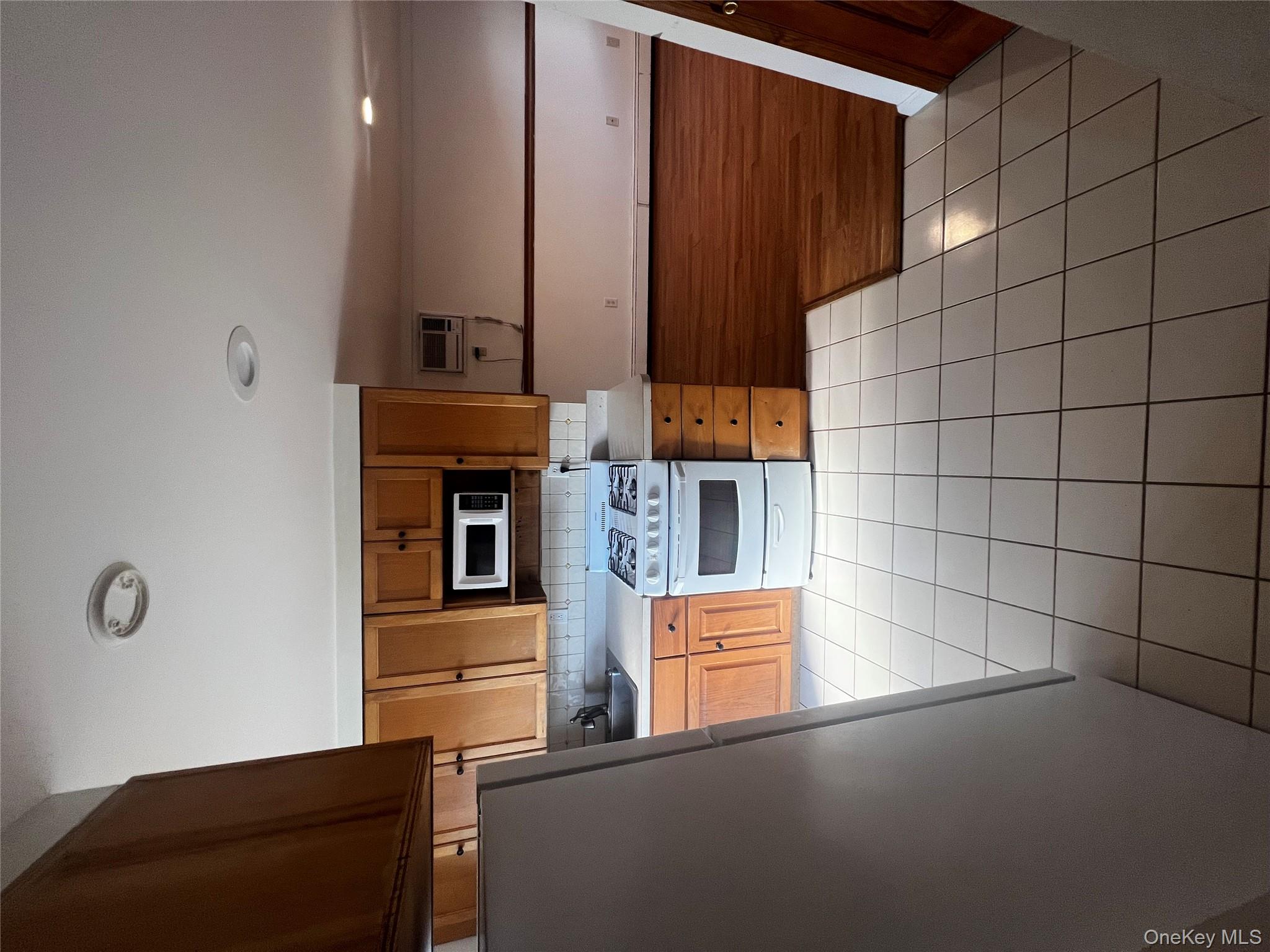 #2 photo, 210 Bayshore Road, North Babylon , NY 11703