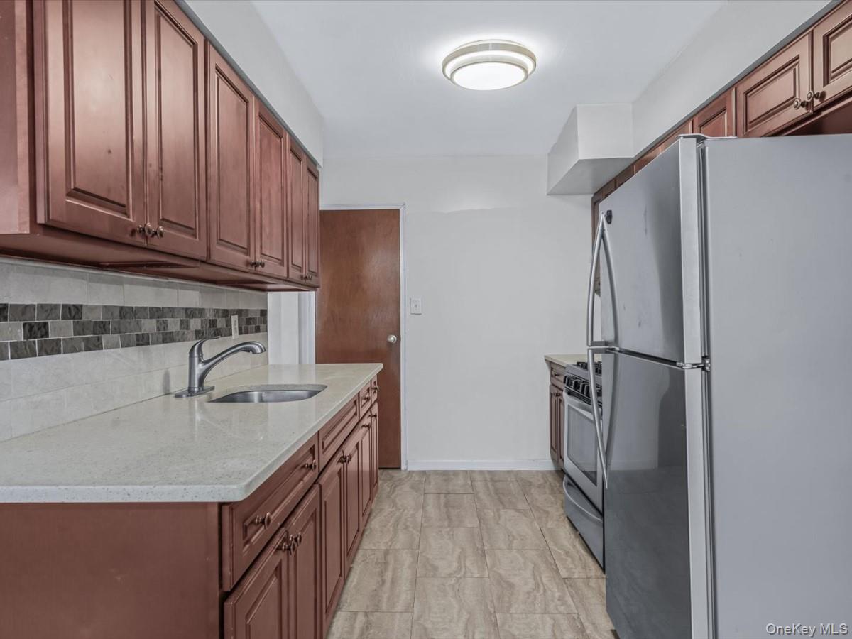 #5 photo, 1070 E 59 Street, Brooklyn , NY 11234