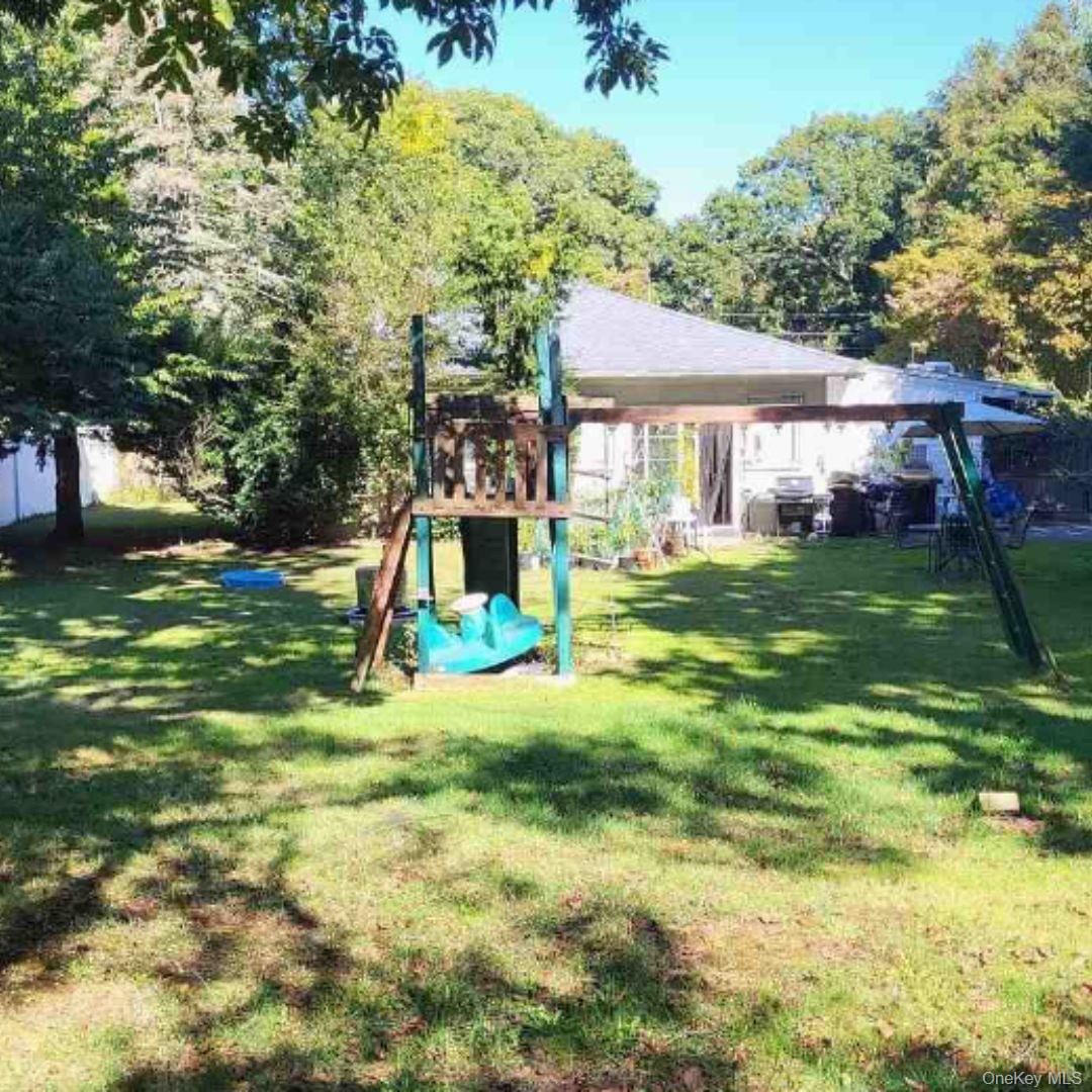 #9 photo, 169 Northside Road, Wading River , NY 11792