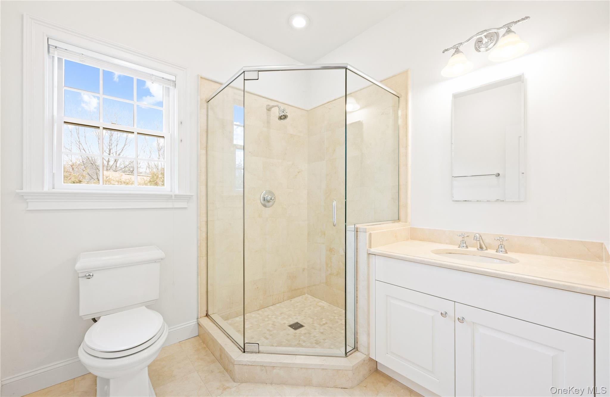 #11 photo, 420 Midland, Rye , NY 10580