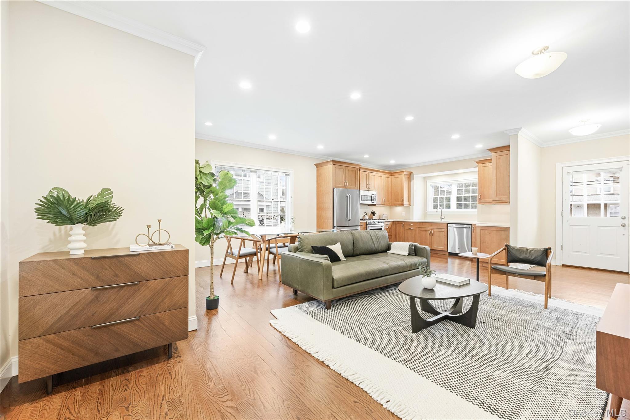 #4 photo, 420 Midland, Rye , NY 10580