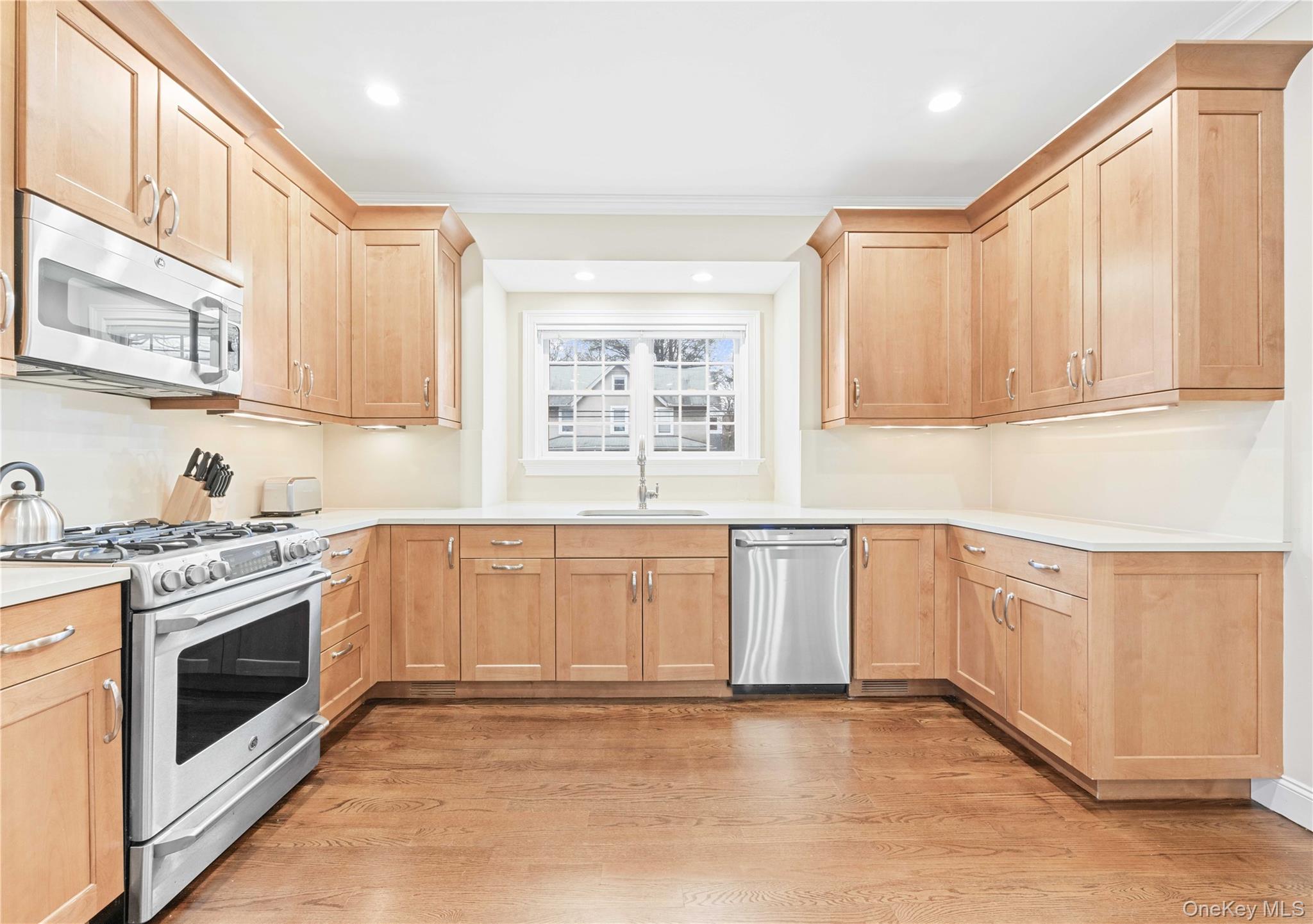 #5 photo, 420 Midland, Rye , NY 10580