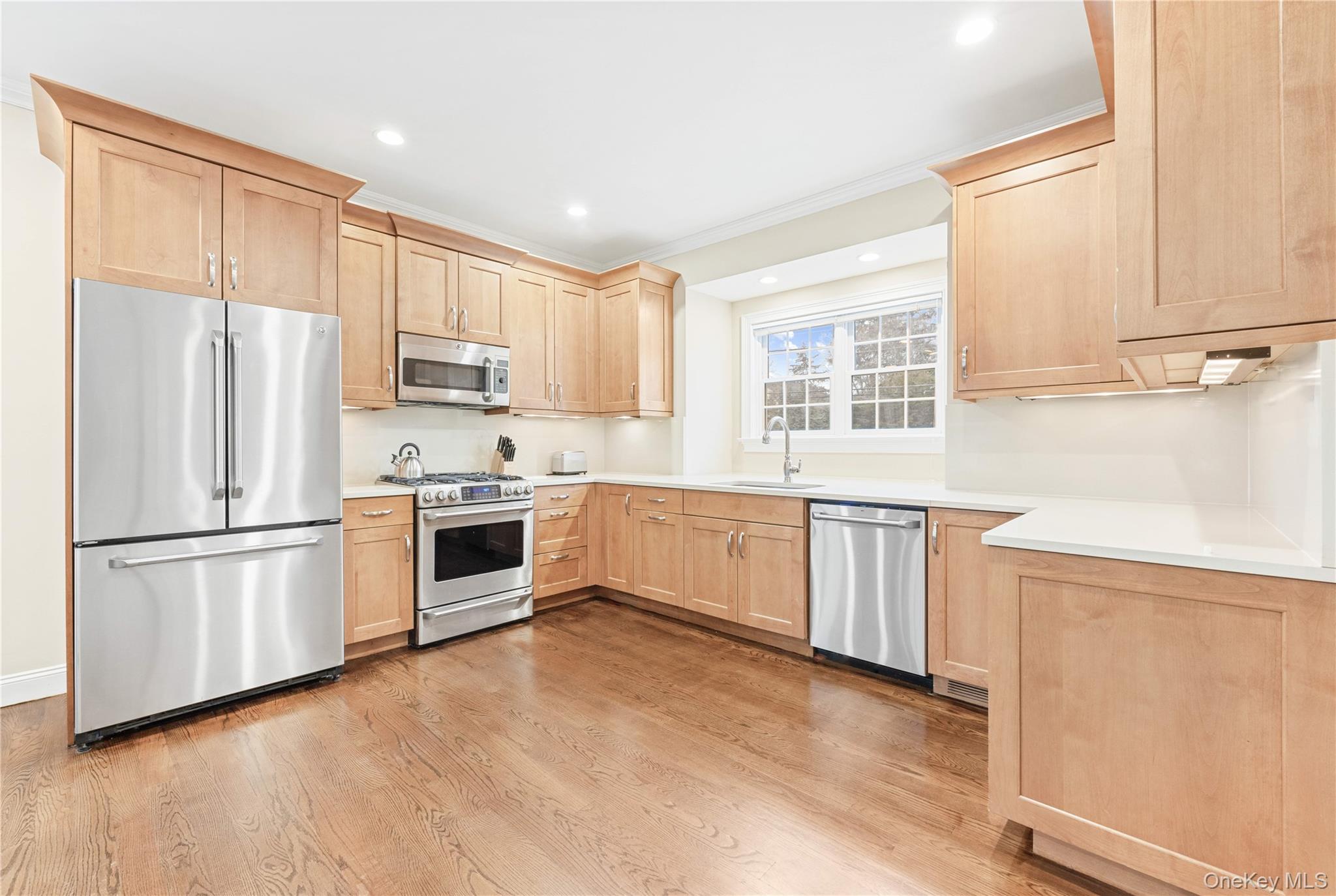 #6 photo, 420 Midland, Rye , NY 10580