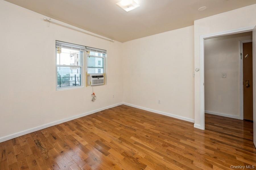 #12 photo, 84 Ravine Avenue, Yonkers , NY 10701