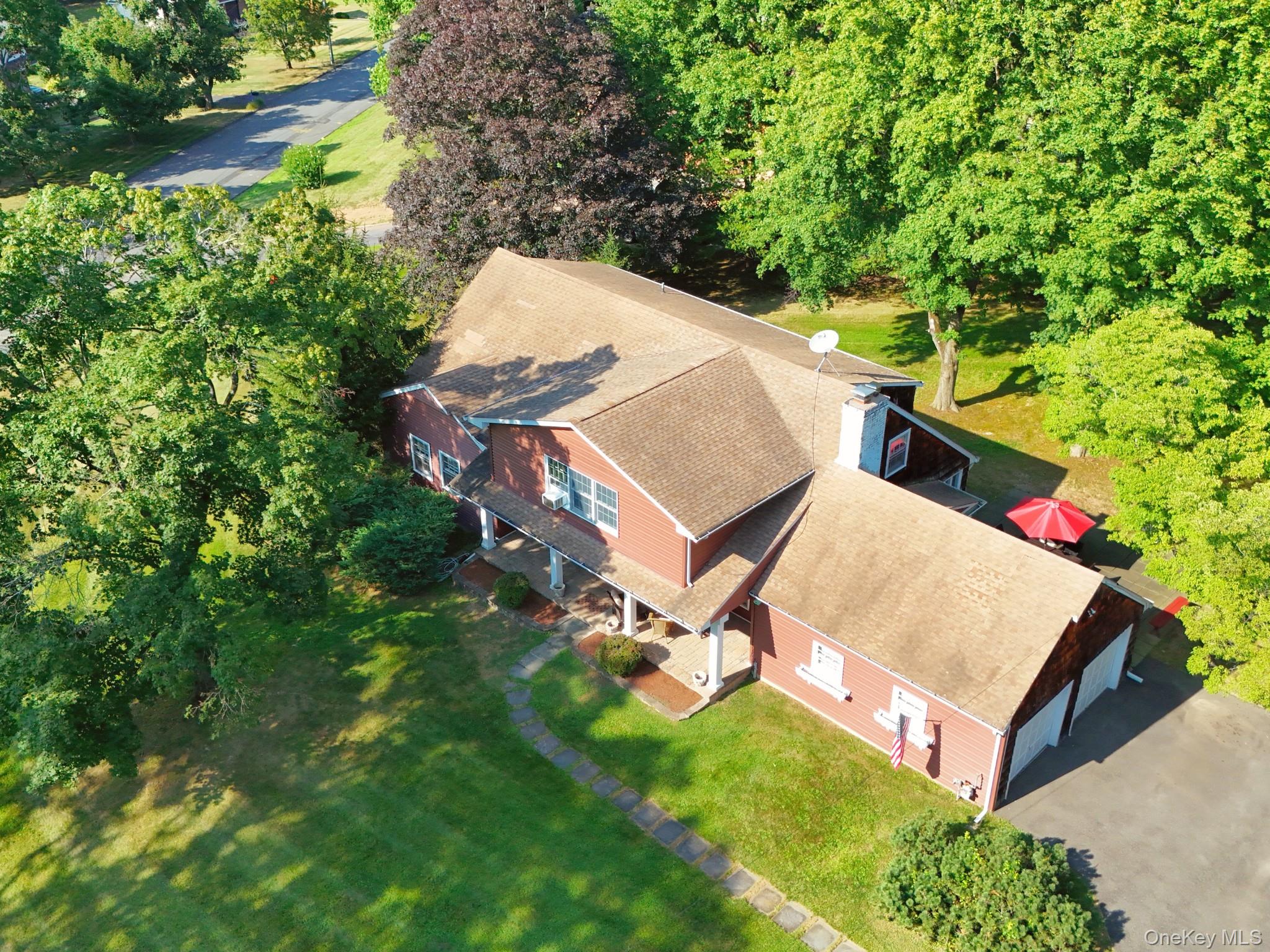 #3 photo, 10 LINDA Drive, Montebello , NY 10901