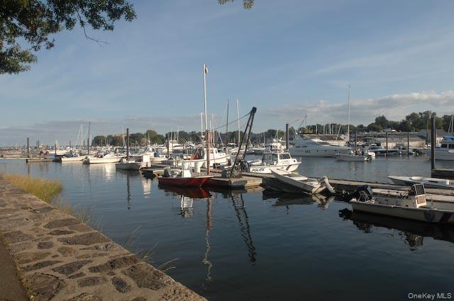 #16 photo, 400 Mount Pleasant Avenue, Mamaroneck , NY 10543