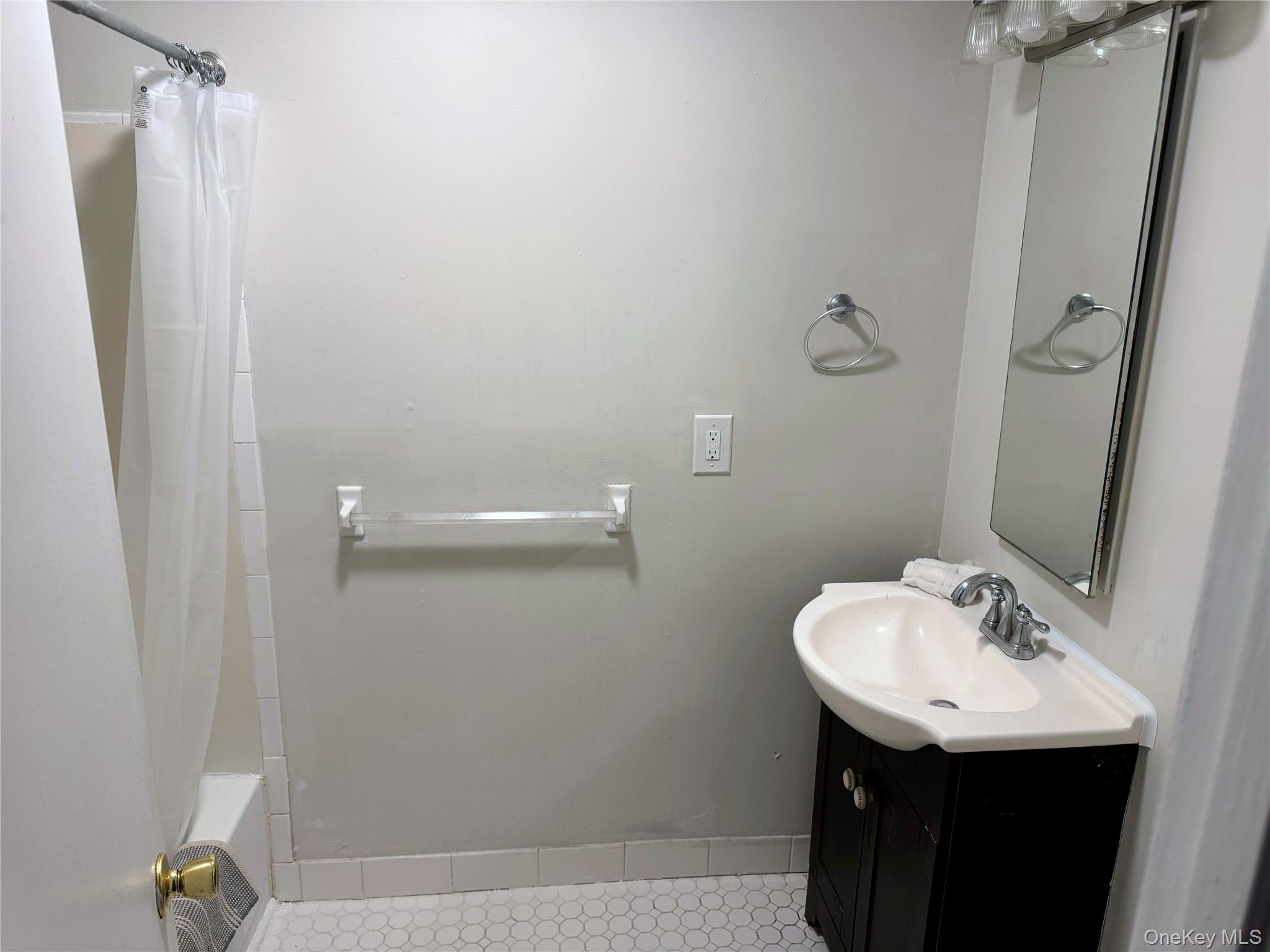 #12 photo, 11 The Rise, Warwick , NY 10990