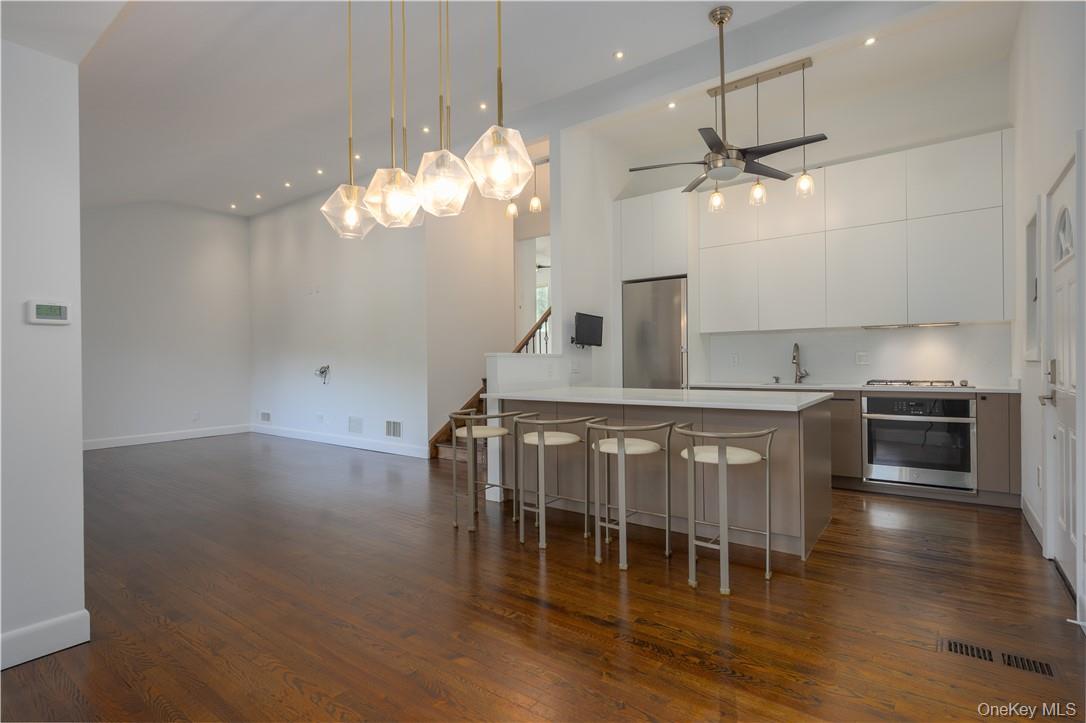 #6 photo, 691 Wilmot Road, Scarsdale , NY 10583