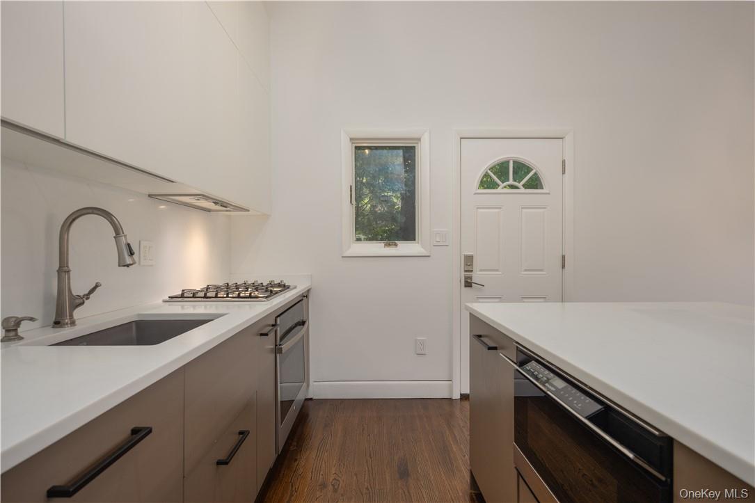 #8 photo, 691 Wilmot Road, Scarsdale , NY 10583