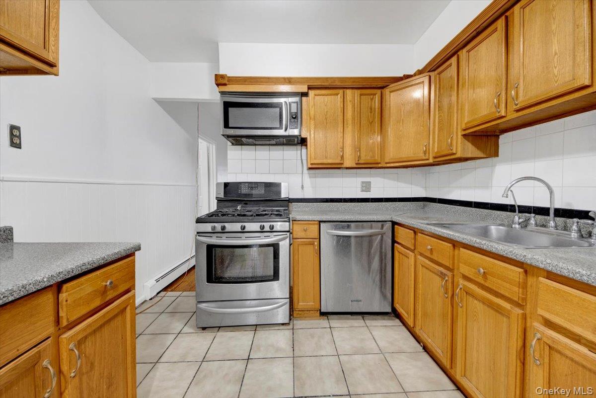 #2 photo, 251 Buttrick Avenue, Bronx , NY 10465