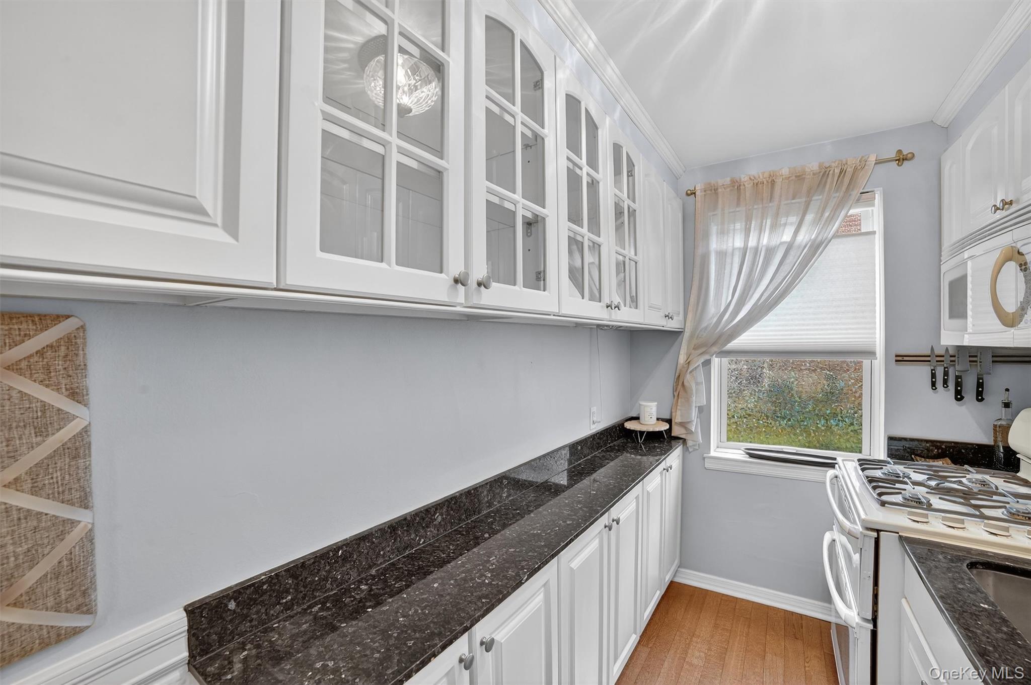 #12 photo, 14 S Broadway, Irvington , NY 10533