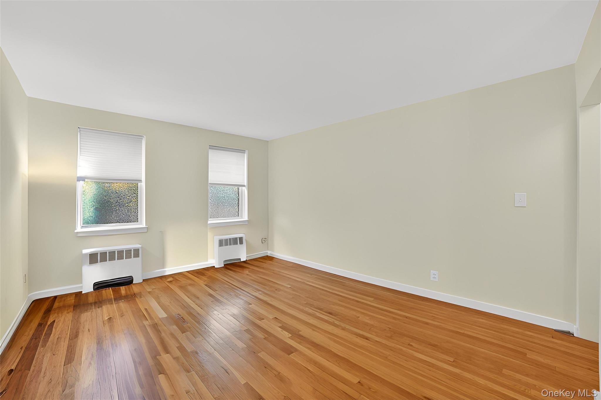 #8 photo, 14 S Broadway, Irvington , NY 10533