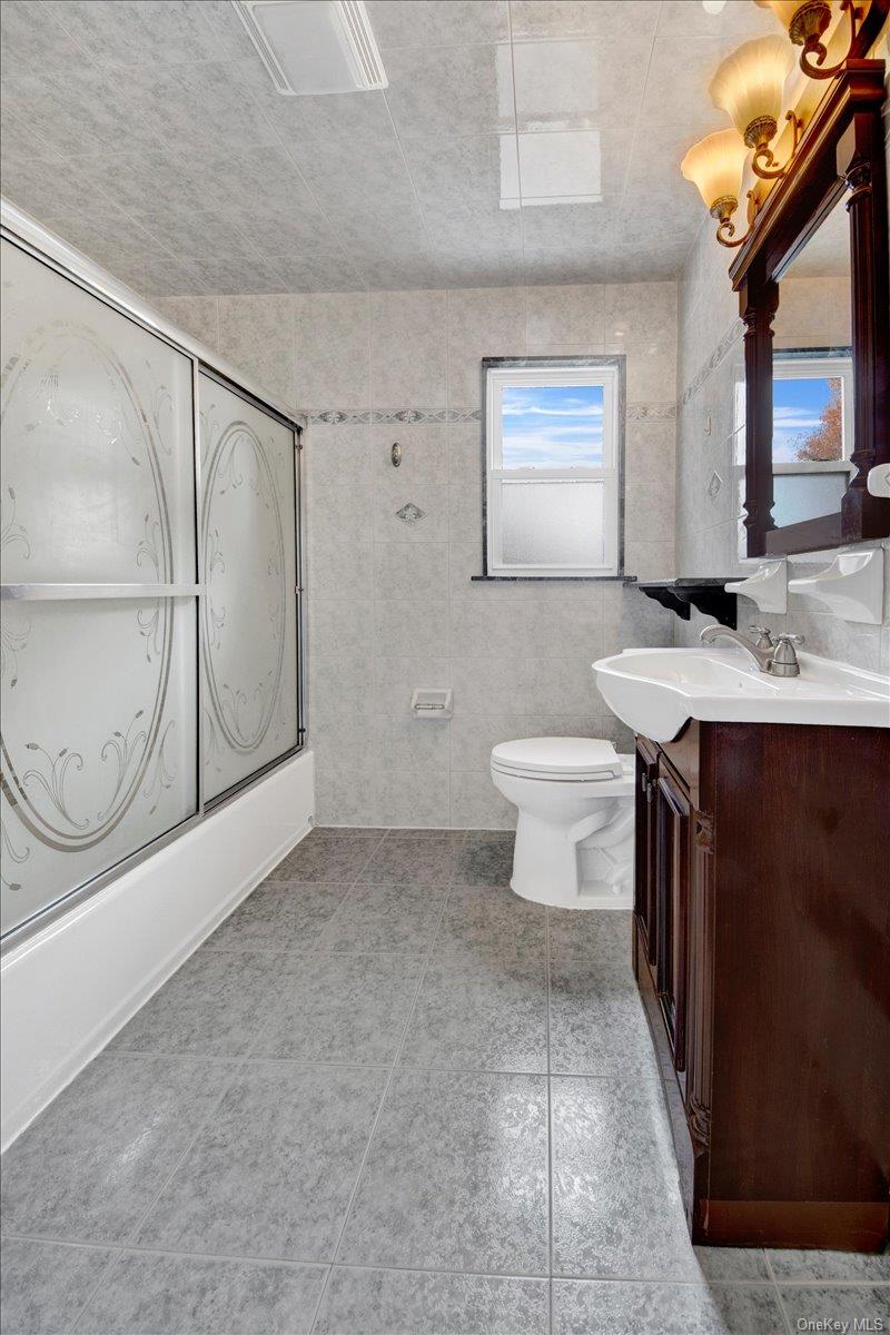 #16 photo, 169 Old Mamaroneck Road, White Plains , NY 10605