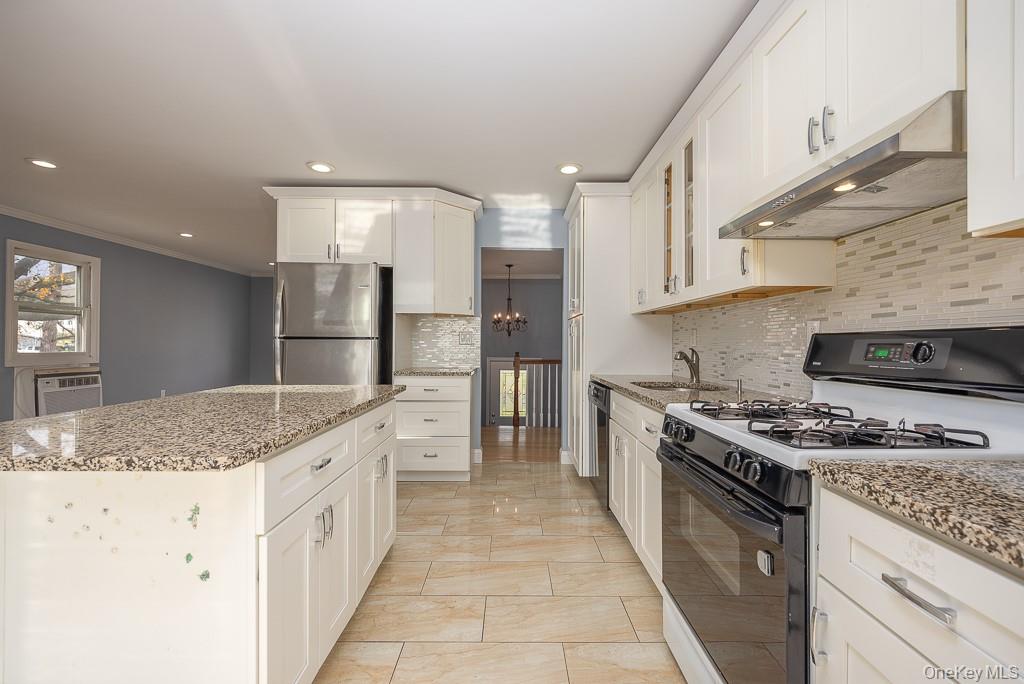 #8 photo, 7 Southpark Drive, Garnerville , NY 10923